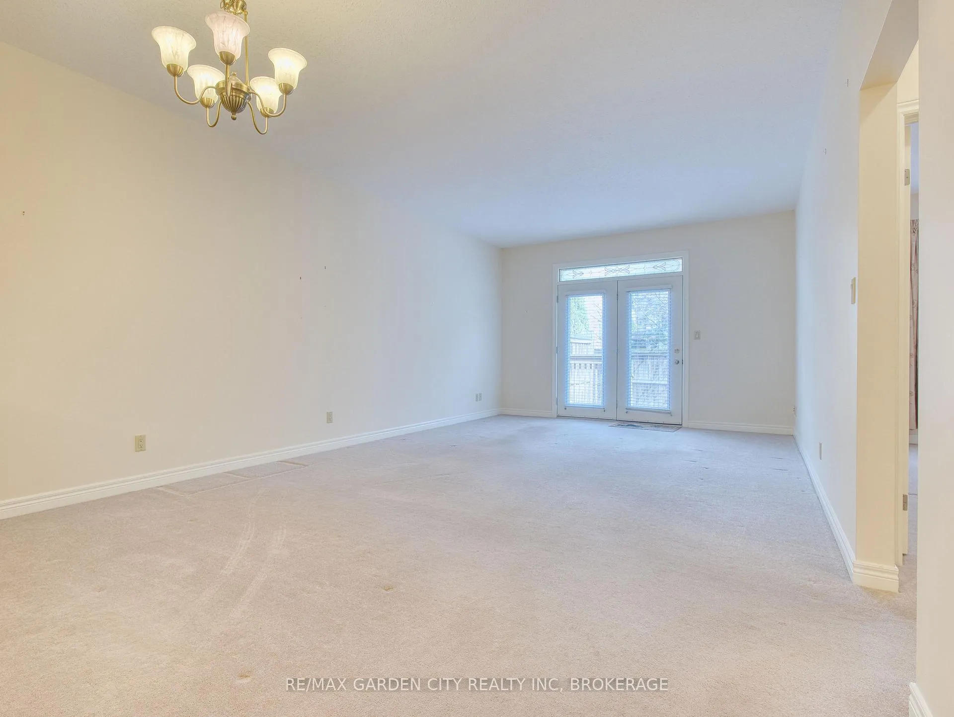Photo 14 of 39 Vintners Lane, Grimsby, Grimsby East — HOMEH
