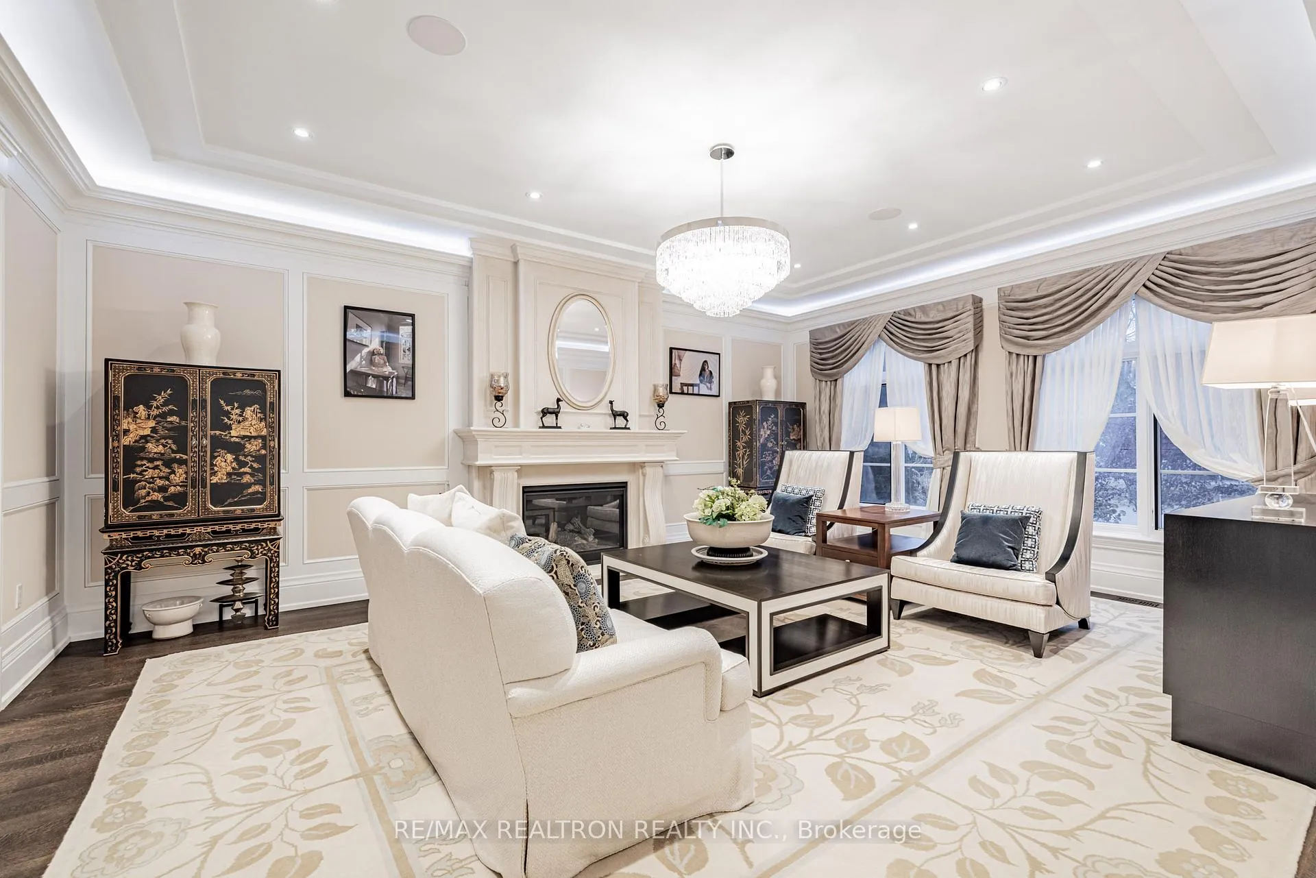 Photo 3 of 32 Truman Road, North York, St. Andrew-Windfields — HOMEH