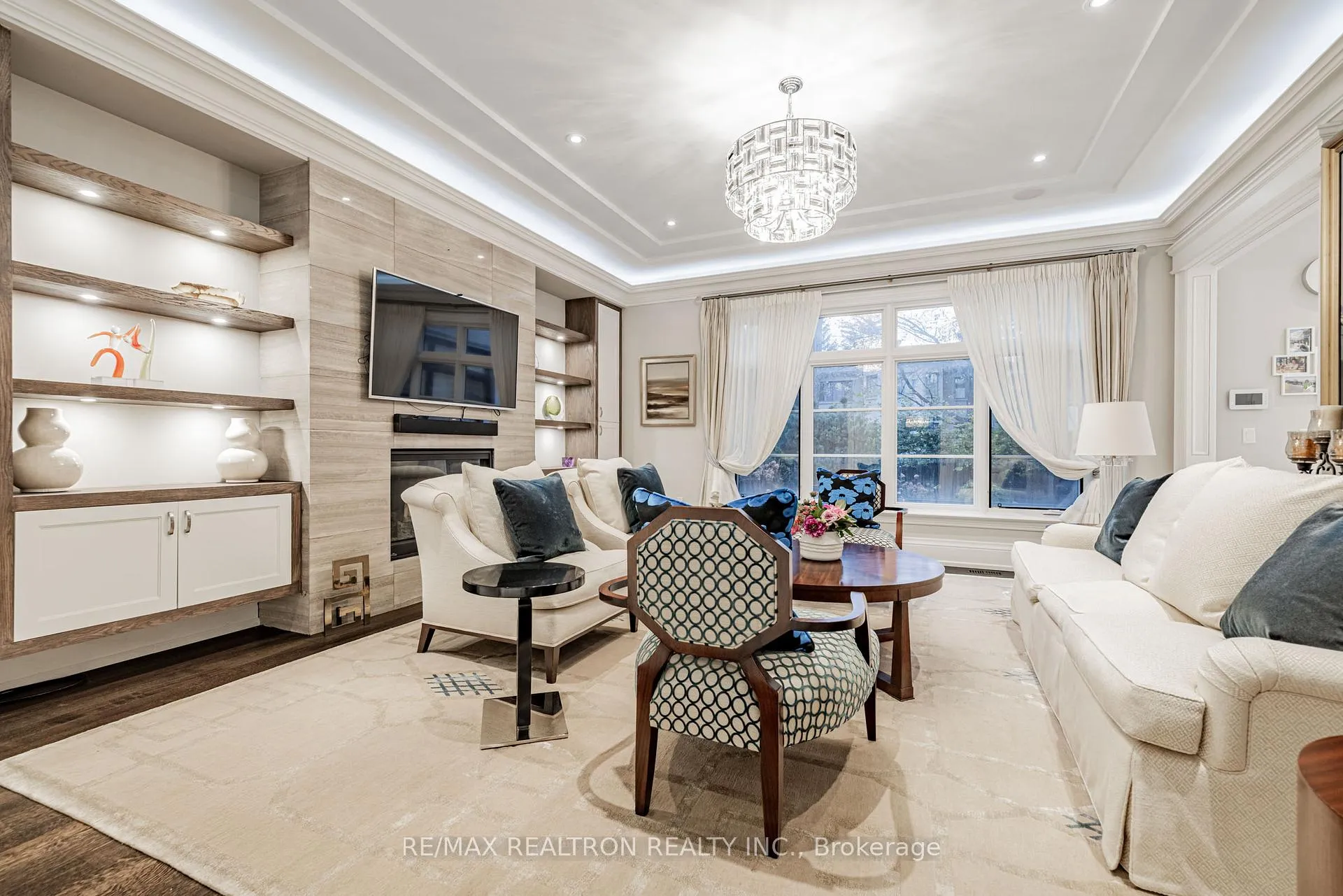 Photo 8 of 32 Truman Road, North York, St. Andrew-Windfields — HOMEH
