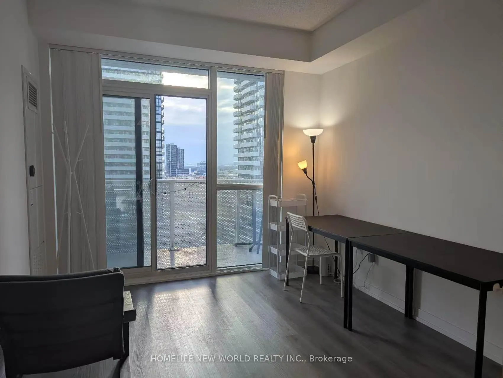 Photo 3 of Unit 1601, 28 Interchange Way Avenue, Vaughan, Vaughan Corporate Centre — HOMEH