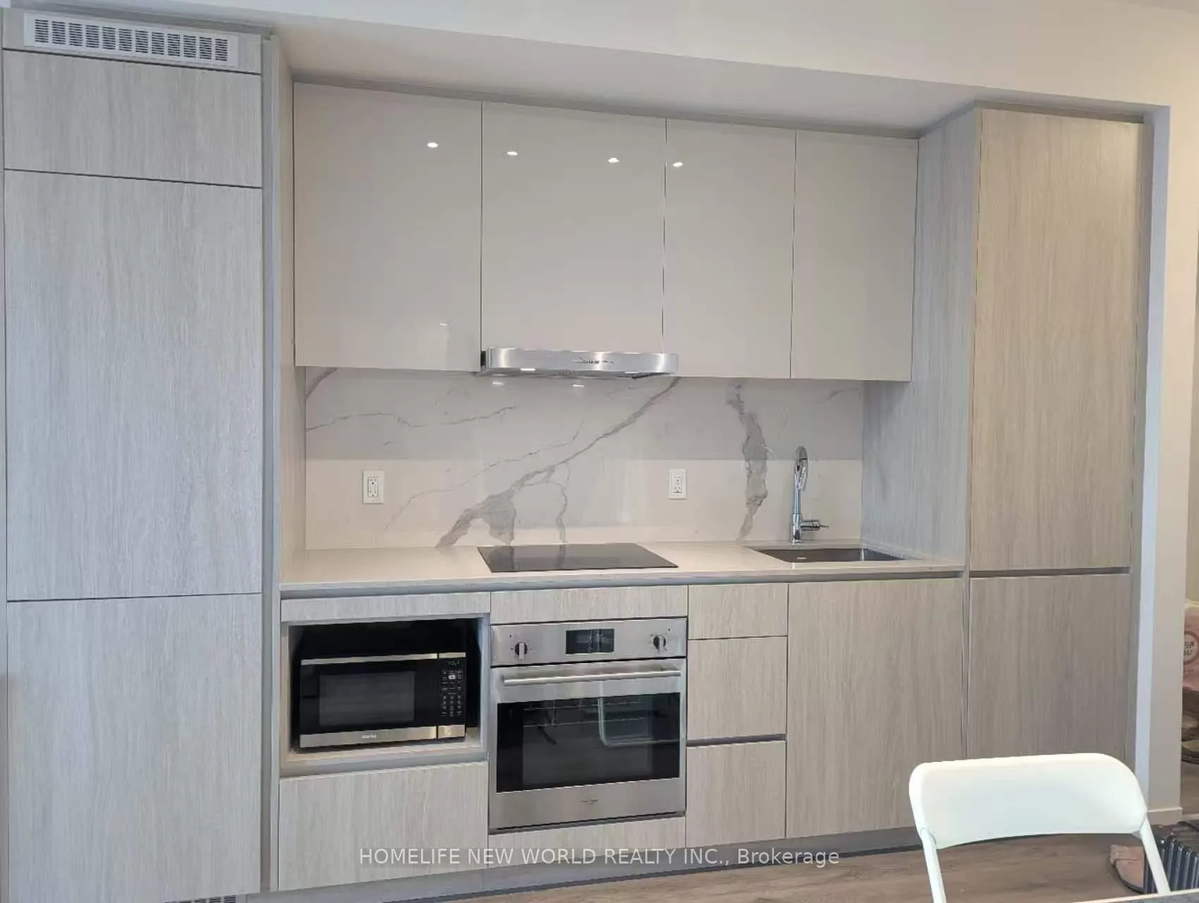 Photo 4 of Unit 1601, 28 Interchange Way Avenue, Vaughan, Vaughan Corporate Centre — HOMEH