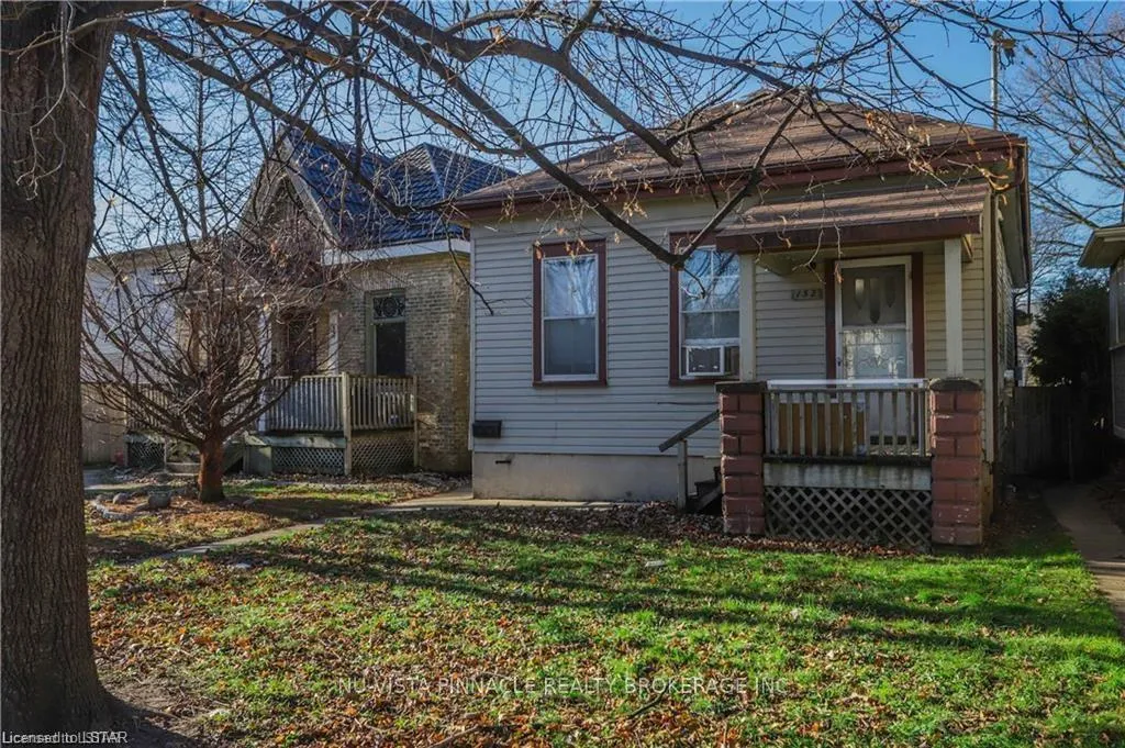 Photo 2 of Unit Front, 132 Wharncliffe Road N, London, North N — HOMEH