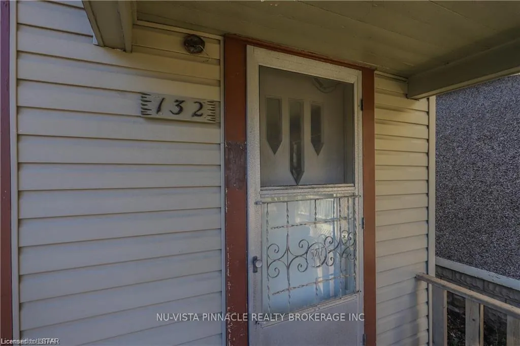 Photo 3 of Unit Front, 132 Wharncliffe Road N, London, North N — HOMEH