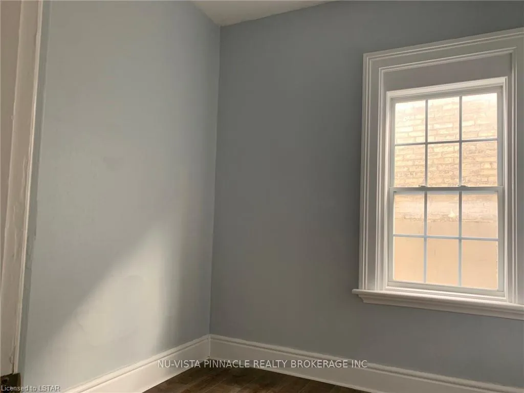Photo 9 of Unit Front, 132 Wharncliffe Road N, London, North N — HOMEH