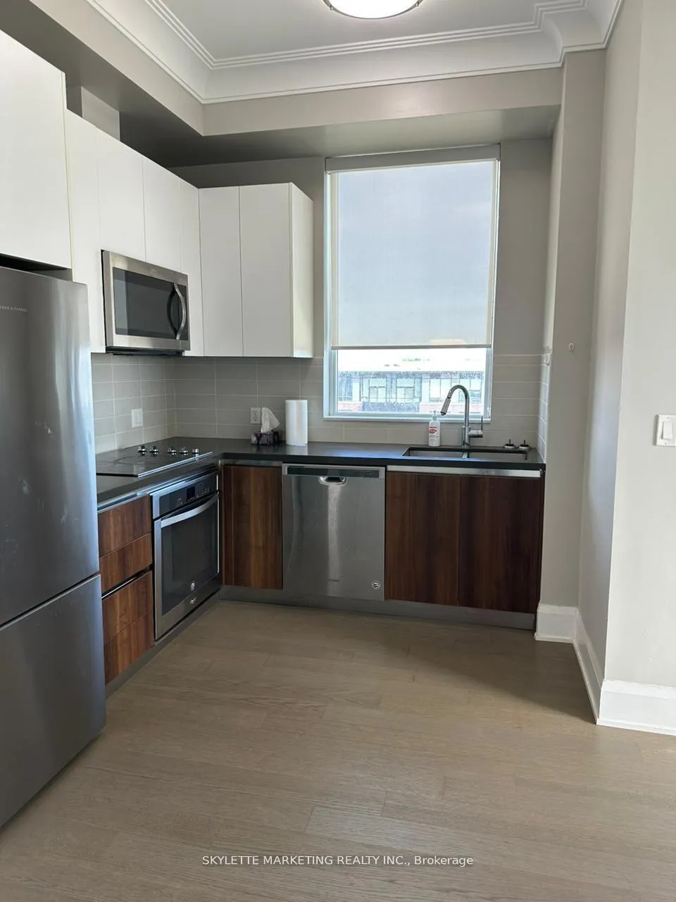 Photo 9 of Unit 902, 15 Water Walk Drive, Markham, Unionville — HOMEH