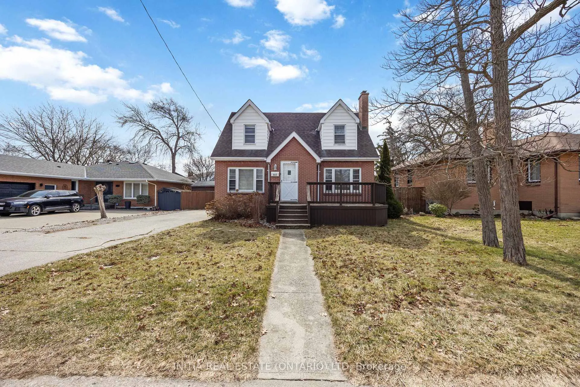 Photo 2 of 617 Cathcart Boulevard, Sarnia — HOMEH