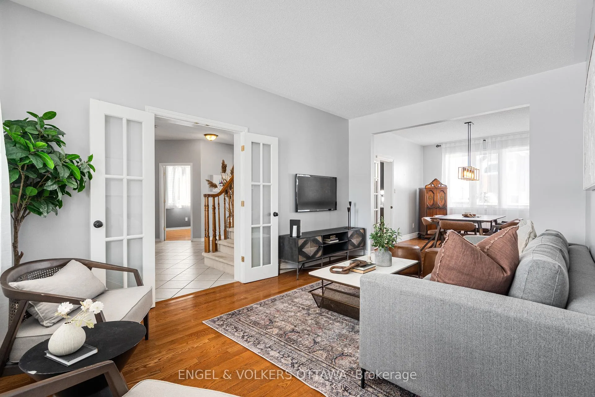 Photo 10 of 1567 Winterport Way, Ottawa, Fallingbrook/Pineridge — HOMEH