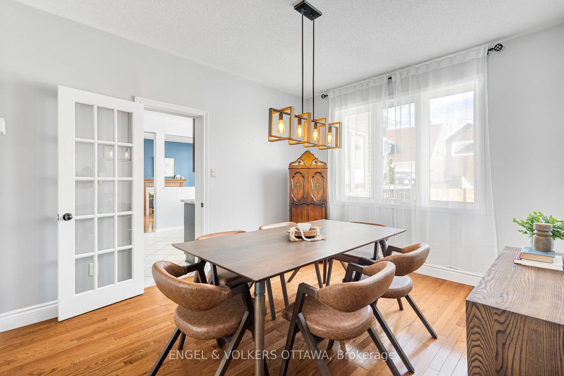 Photo 13 of 1567 Winterport Way, Ottawa, Fallingbrook/Pineridge — HOMEH