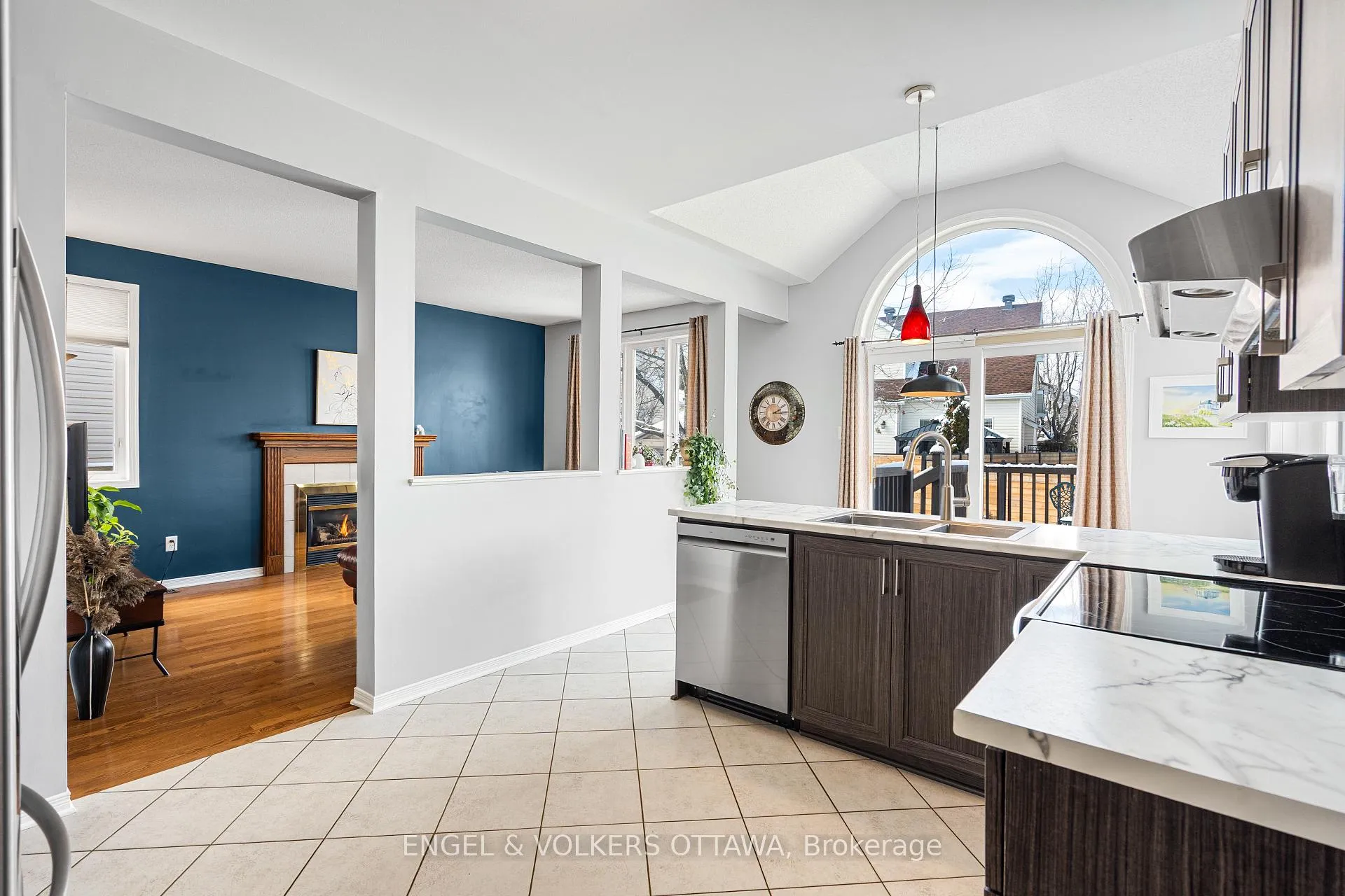 Photo 15 of 1567 Winterport Way, Ottawa, Fallingbrook/Pineridge — HOMEH