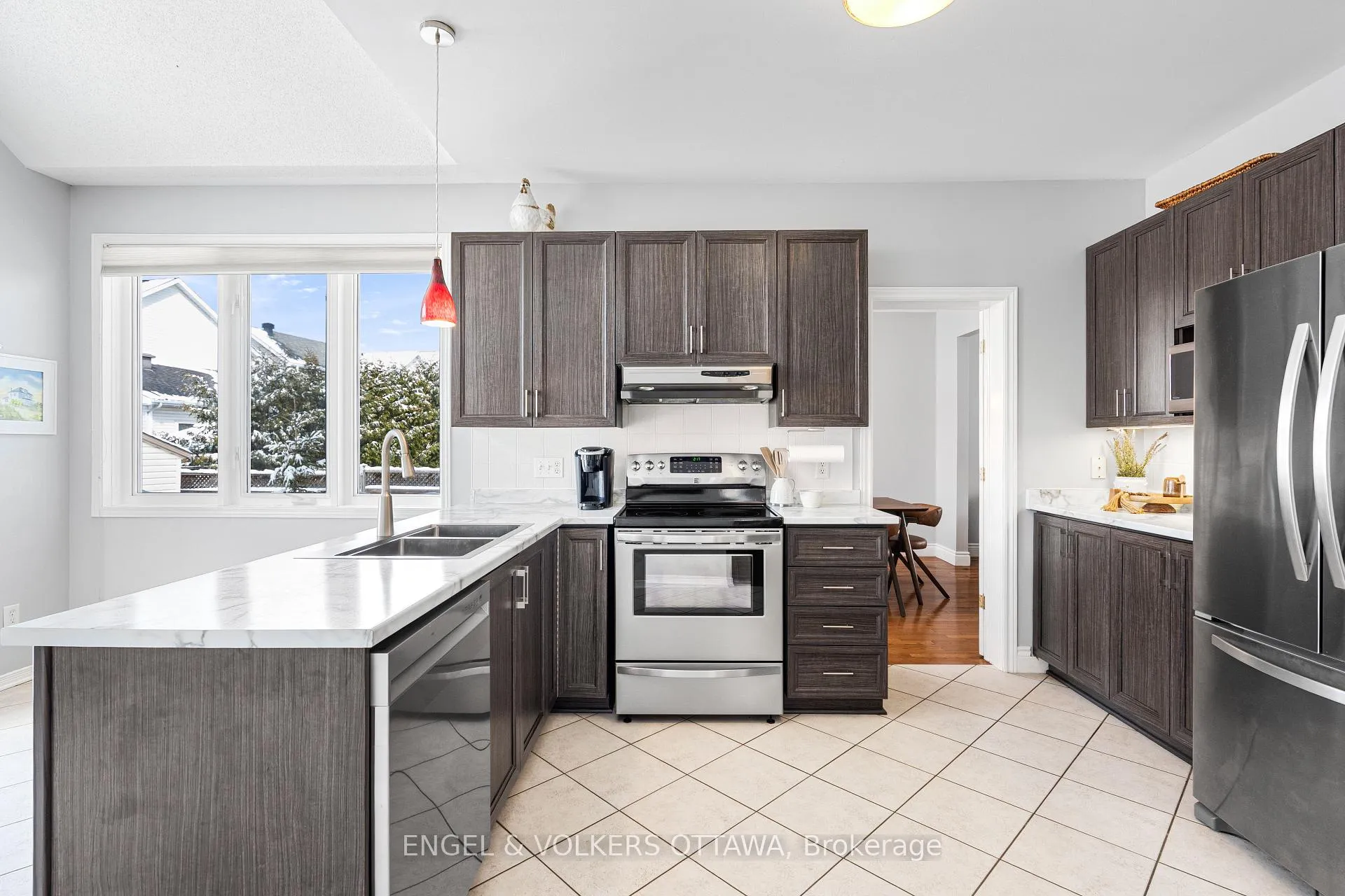 Photo 16 of 1567 Winterport Way, Ottawa, Fallingbrook/Pineridge — HOMEH