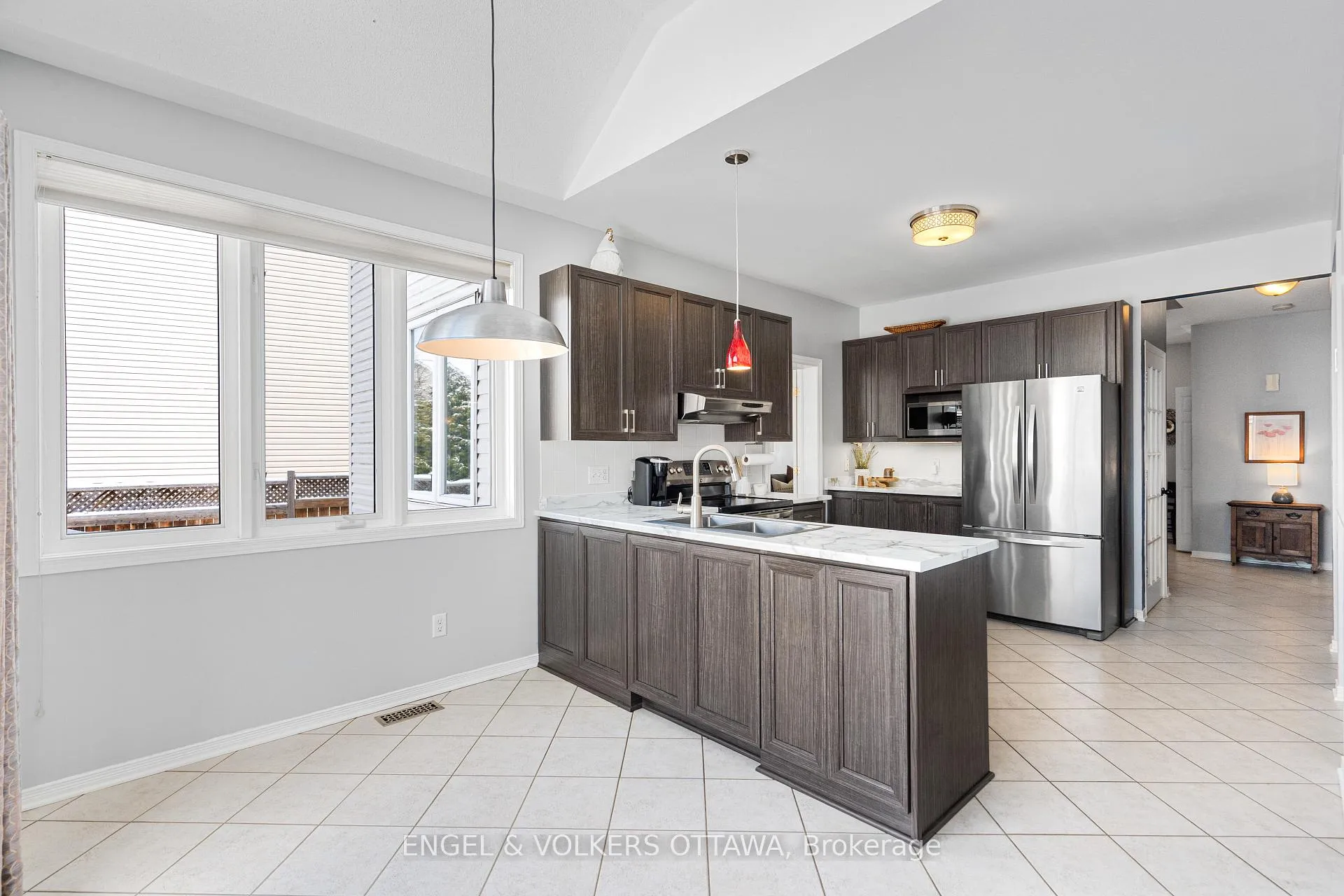 Photo 19 of 1567 Winterport Way, Ottawa, Fallingbrook/Pineridge — HOMEH