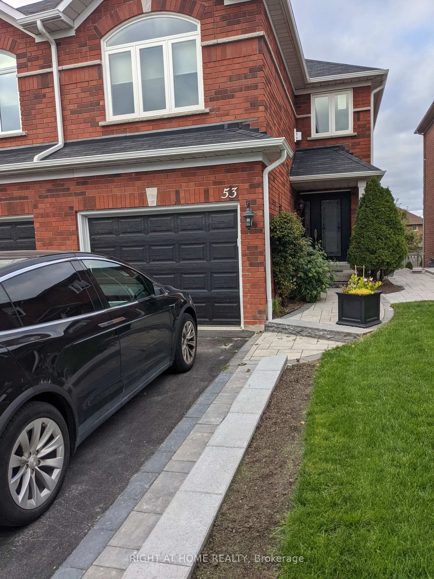 Photo 2 of 53 Primeau Drive, Aurora, Aurora Grove — HOMEH