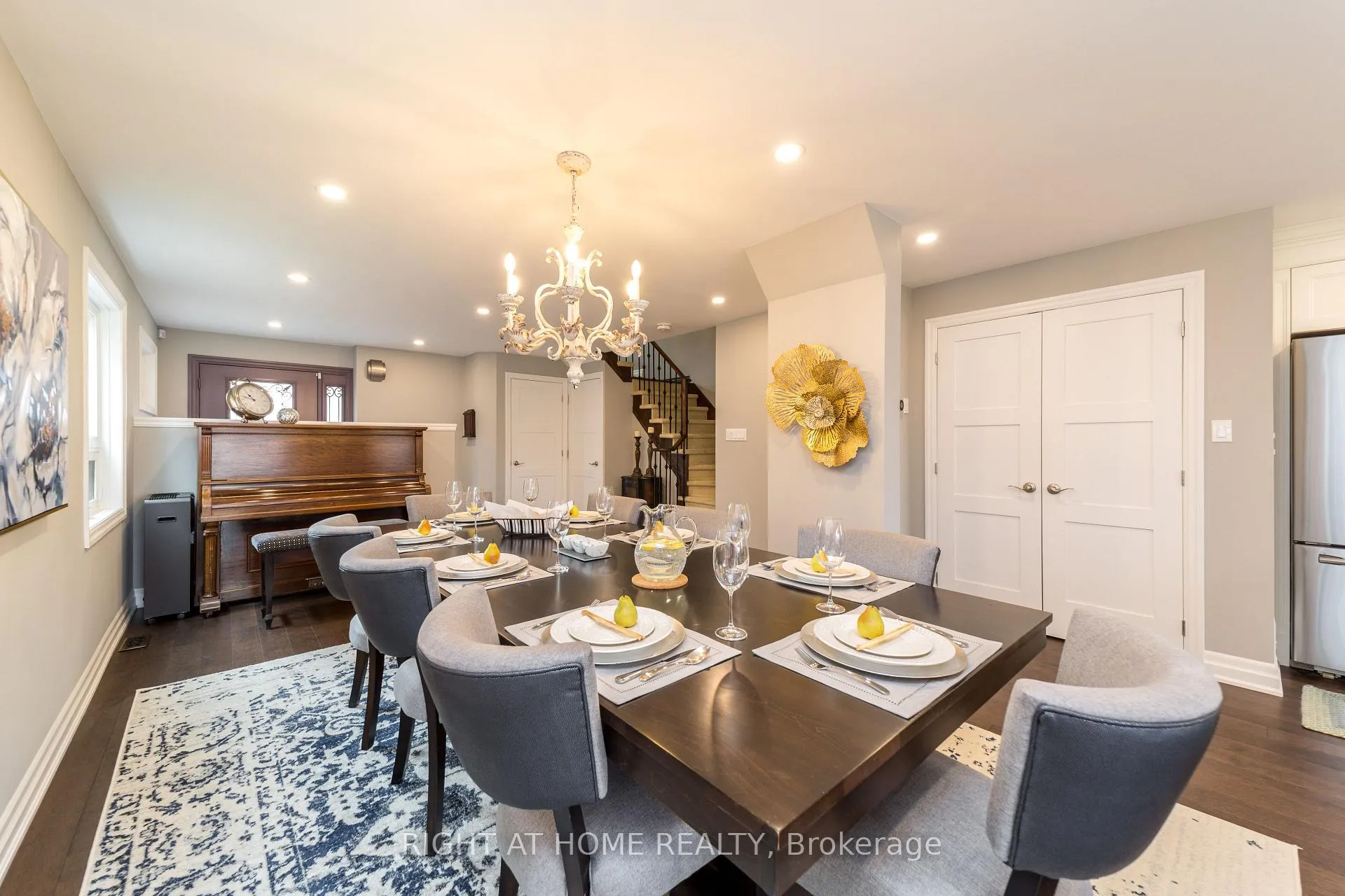 Photo 16 of 53 Primeau Drive, Aurora, Aurora Grove — HOMEH