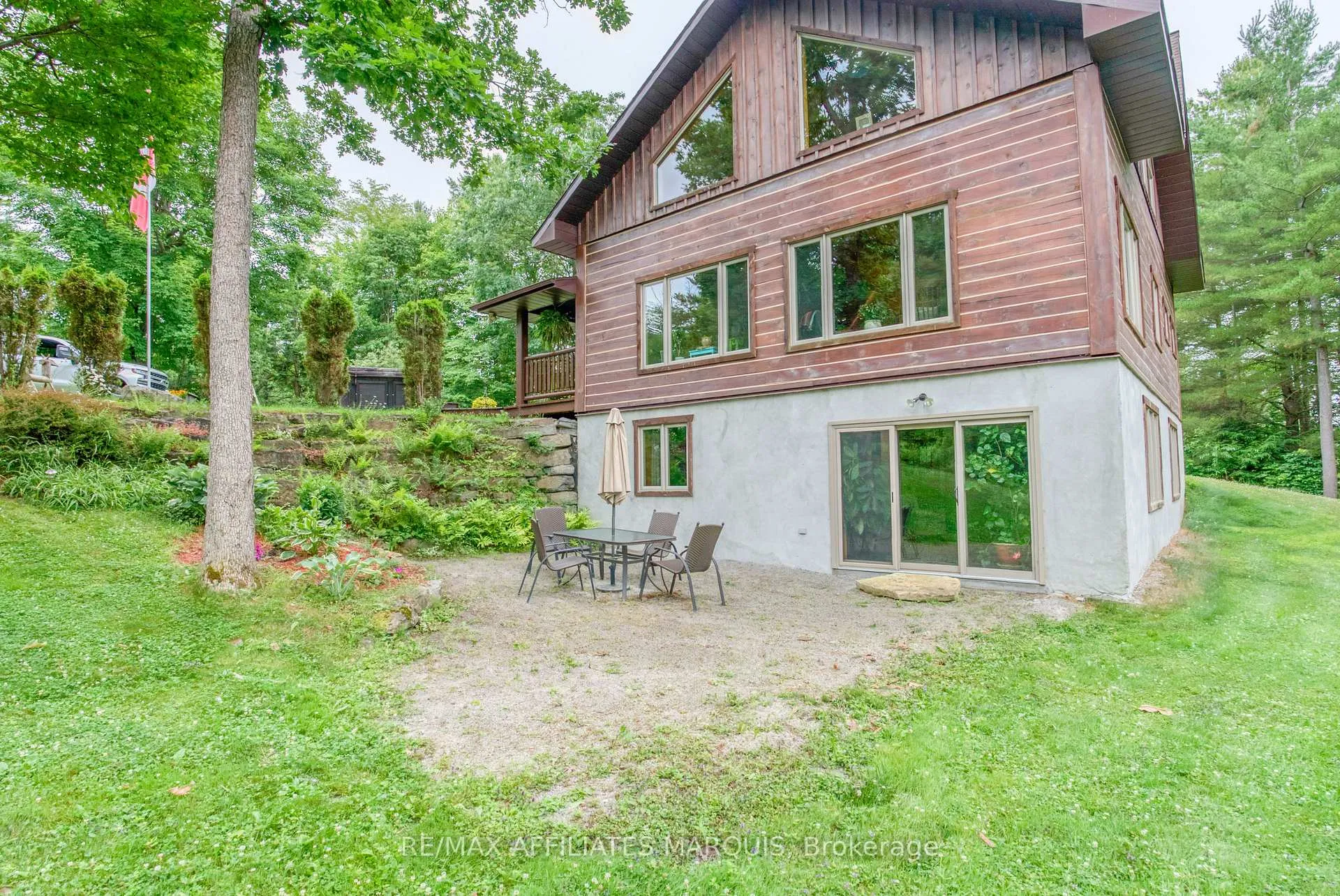 Photo 5 of 1510 Devil Lake Road, Frontenac, Frontenac South — HOMEH