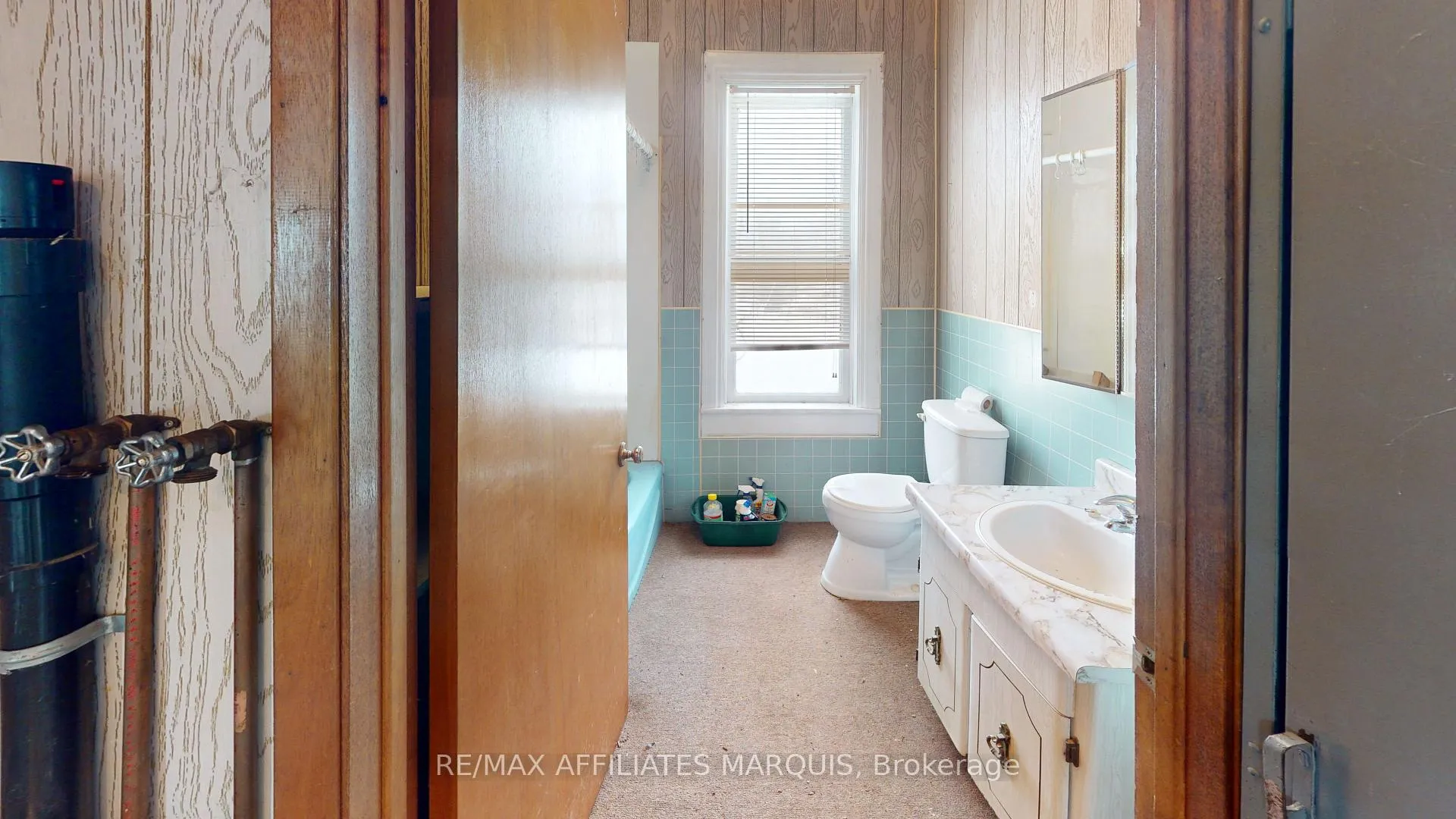 Photo 7 of 1390 Struthers Road, Frontenac, Frontenac Centre — HOMEH