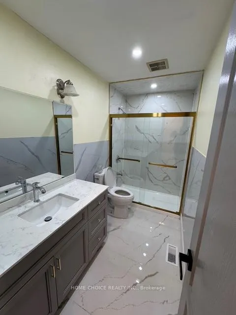 Photo 19 of 12 sultan pool Drive E, Etobicoke, West Humber-Clairville — HOMEH
