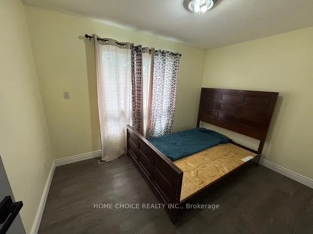 Photo 23 of 12 sultan pool Drive E, Etobicoke, West Humber-Clairville — HOMEH