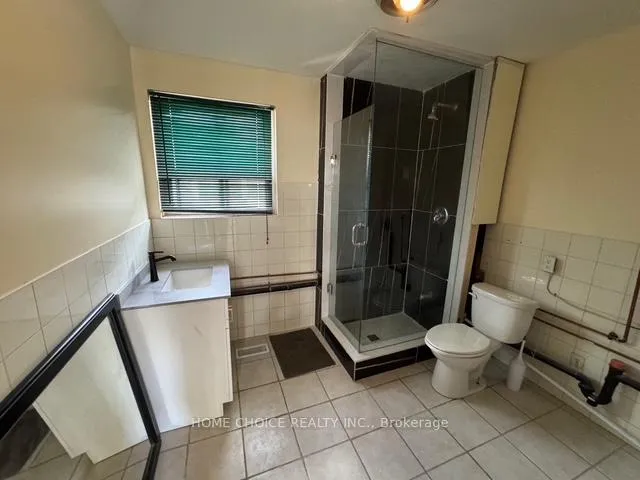 Photo 27 of 12 sultan pool Drive E, Etobicoke, West Humber-Clairville — HOMEH