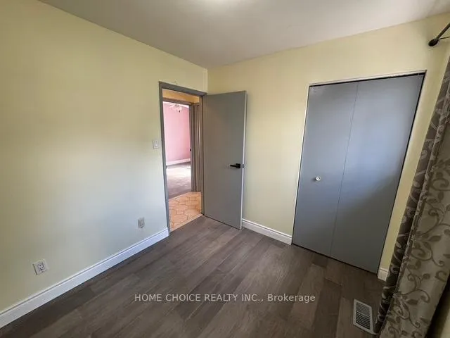 Photo 29 of 12 sultan pool Drive E, Etobicoke, West Humber-Clairville — HOMEH