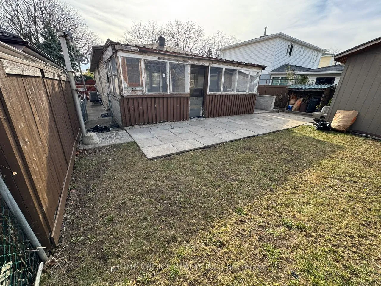 Photo 36 of 12 sultan pool Drive E, Etobicoke, West Humber-Clairville — HOMEH