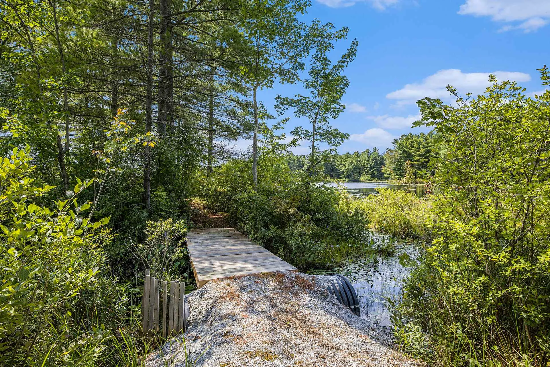 Photo 6 of 1855 Cross Road, Frontenac, Frontenac Centre — HOMEH