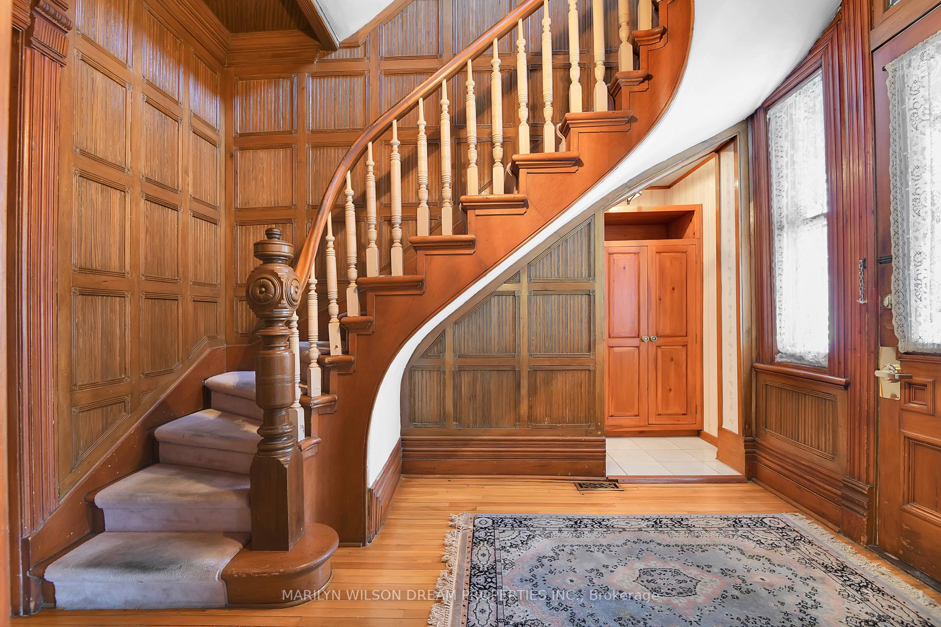 Photo 5 of 328 Stewart Street, Ottawa, Sandy Hill — HOMEH