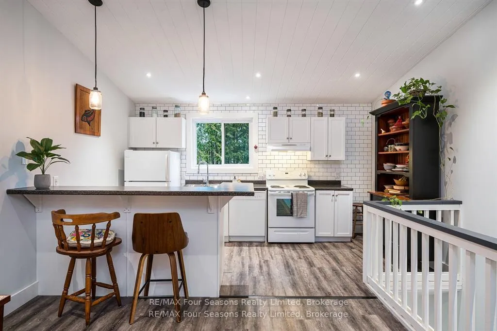 Photo 6 of Unit 326, 5 Dawson Drive, Collingwood — HOMEH
