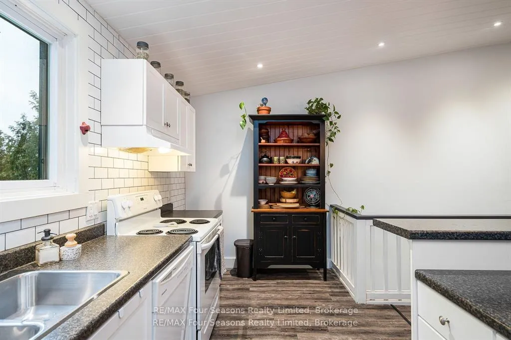 Photo 9 of Unit 326, 5 Dawson Drive, Collingwood — HOMEH