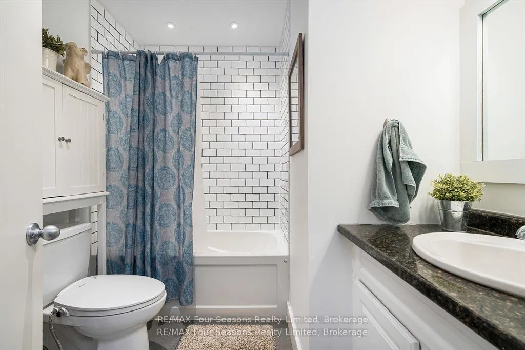 Photo 19 of Unit 326, 5 Dawson Drive, Collingwood — HOMEH