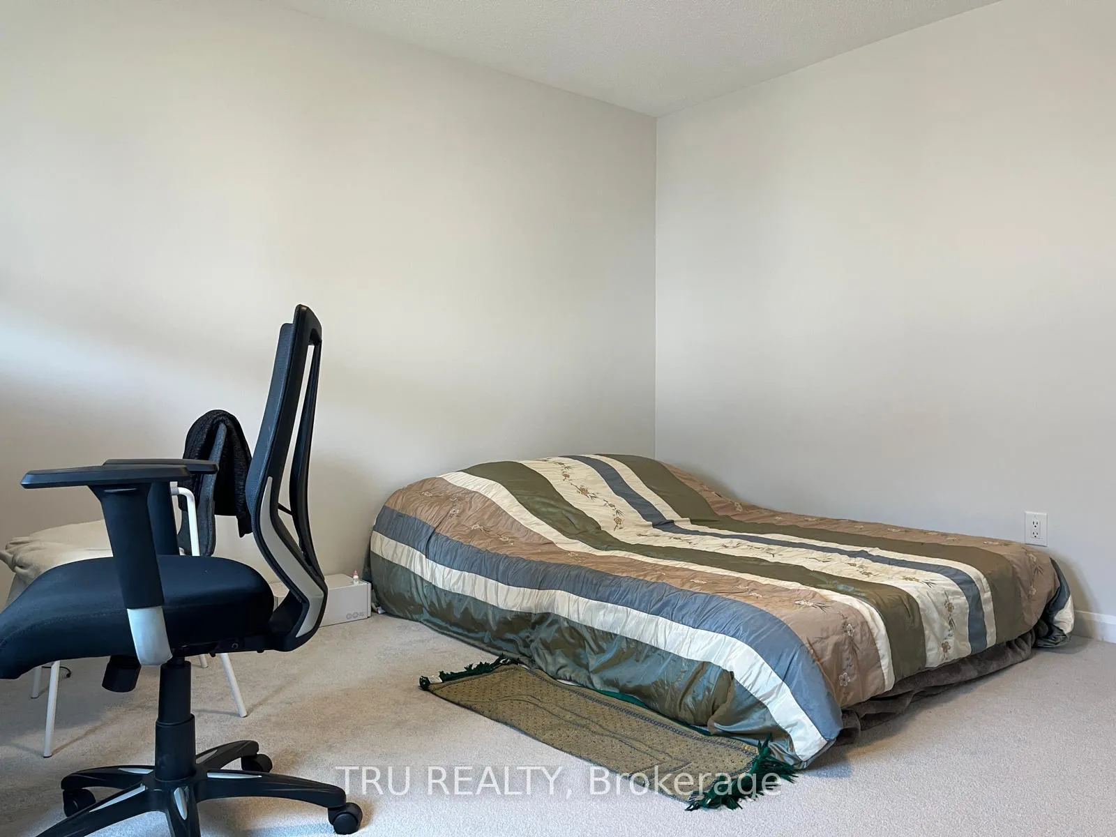 Photo 20 of 919 Athenry Court, Ottawa, Barrhaven - Half Moon Bay — HOMEH