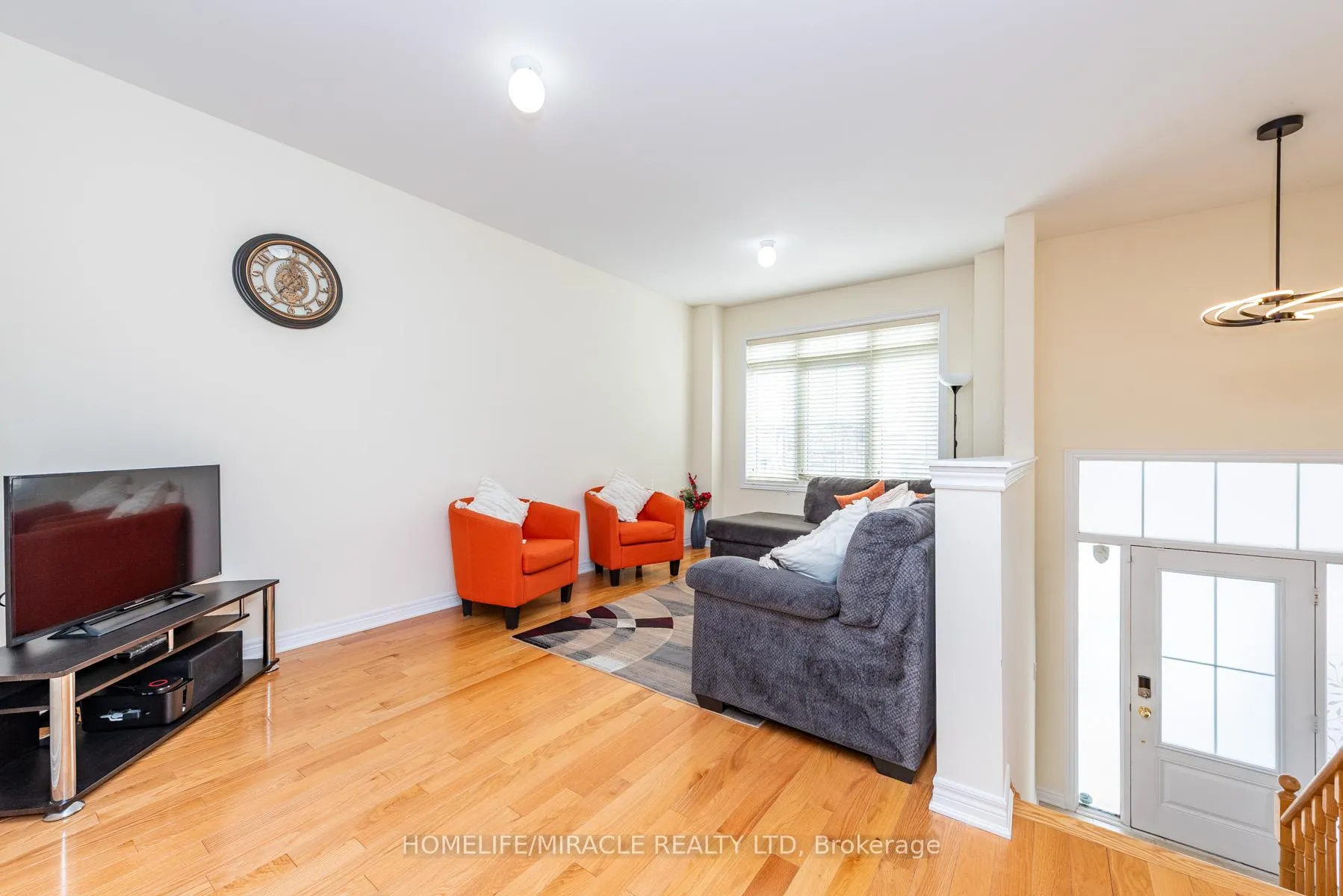 Photo 7 of 84 Rockman Crescent, Brampton, Northwest Brampton — HOMEH