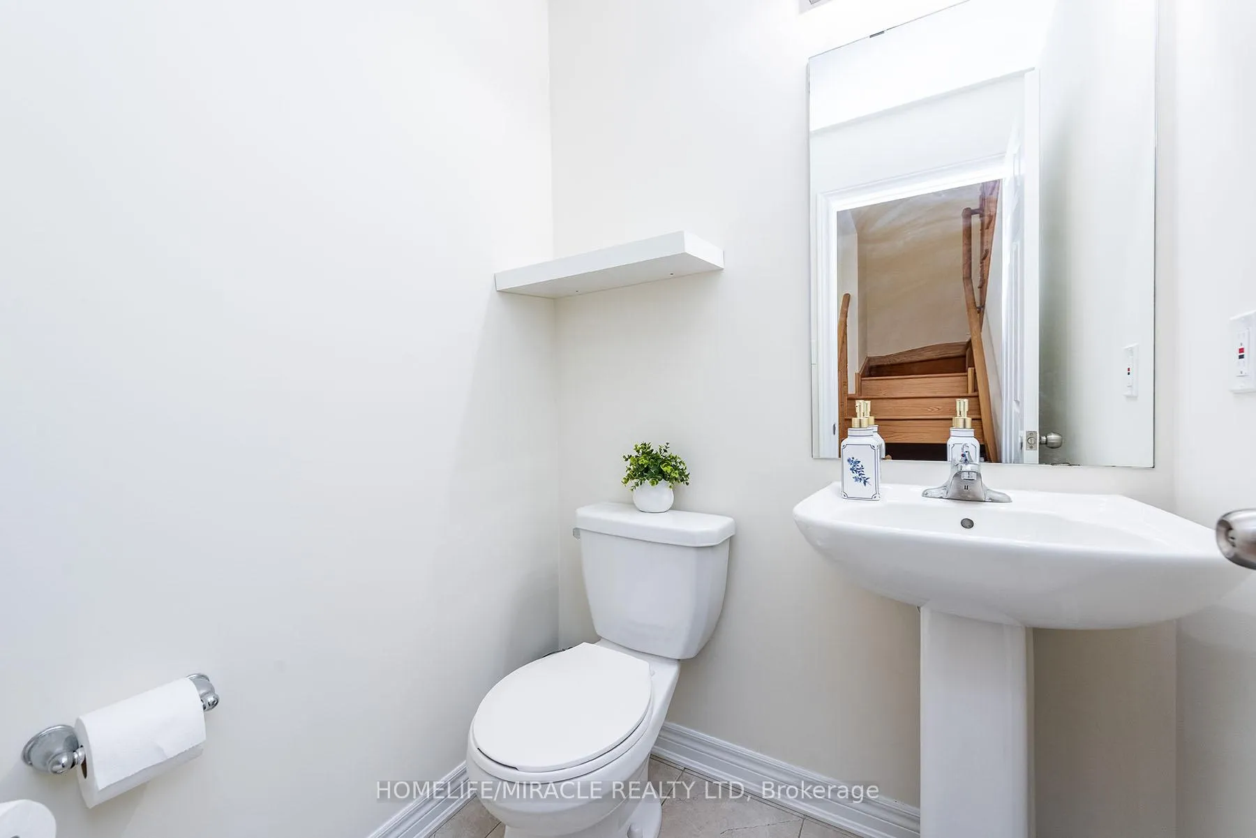Photo 10 of 84 Rockman Crescent, Brampton, Northwest Brampton — HOMEH