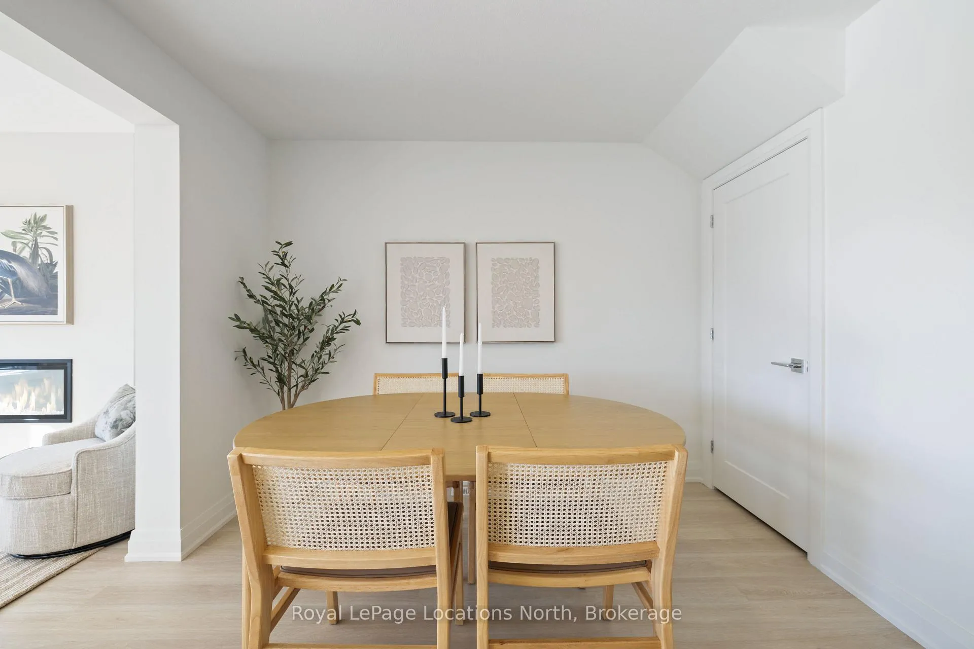 Photo 17 of 28 Swain Crescent, Collingwood — HOMEH