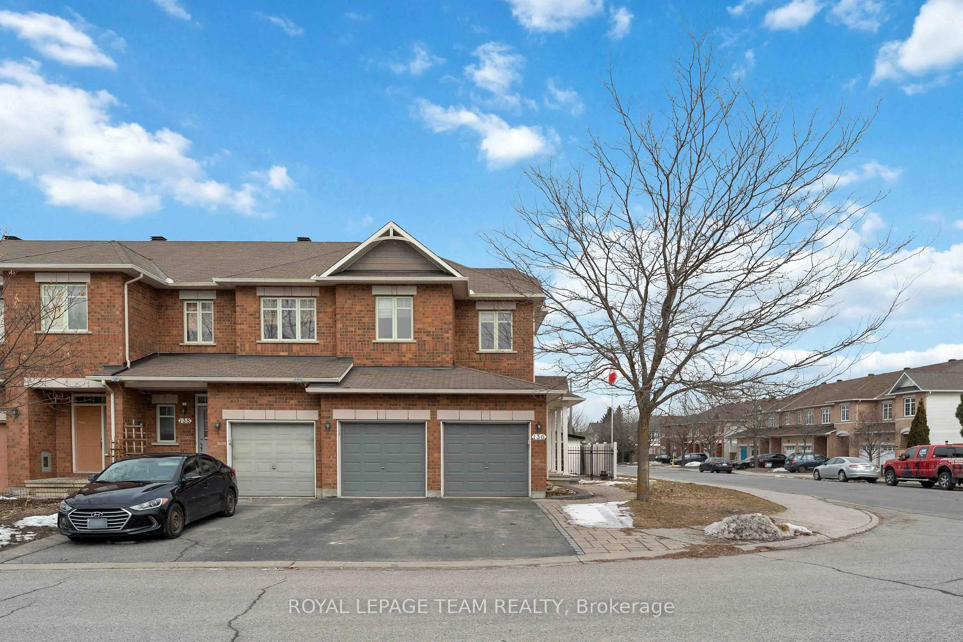 Photo 3 of 136 Calaveras Avenue, Ottawa, Barrhaven - Longfields — HOMEH