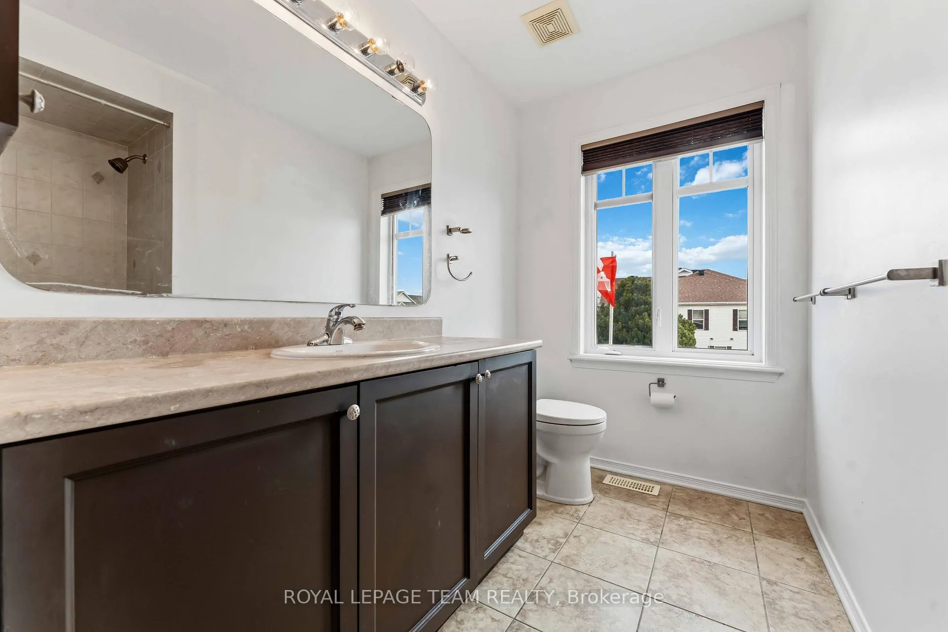 Photo 18 of 136 Calaveras Avenue, Ottawa, Barrhaven - Longfields — HOMEH