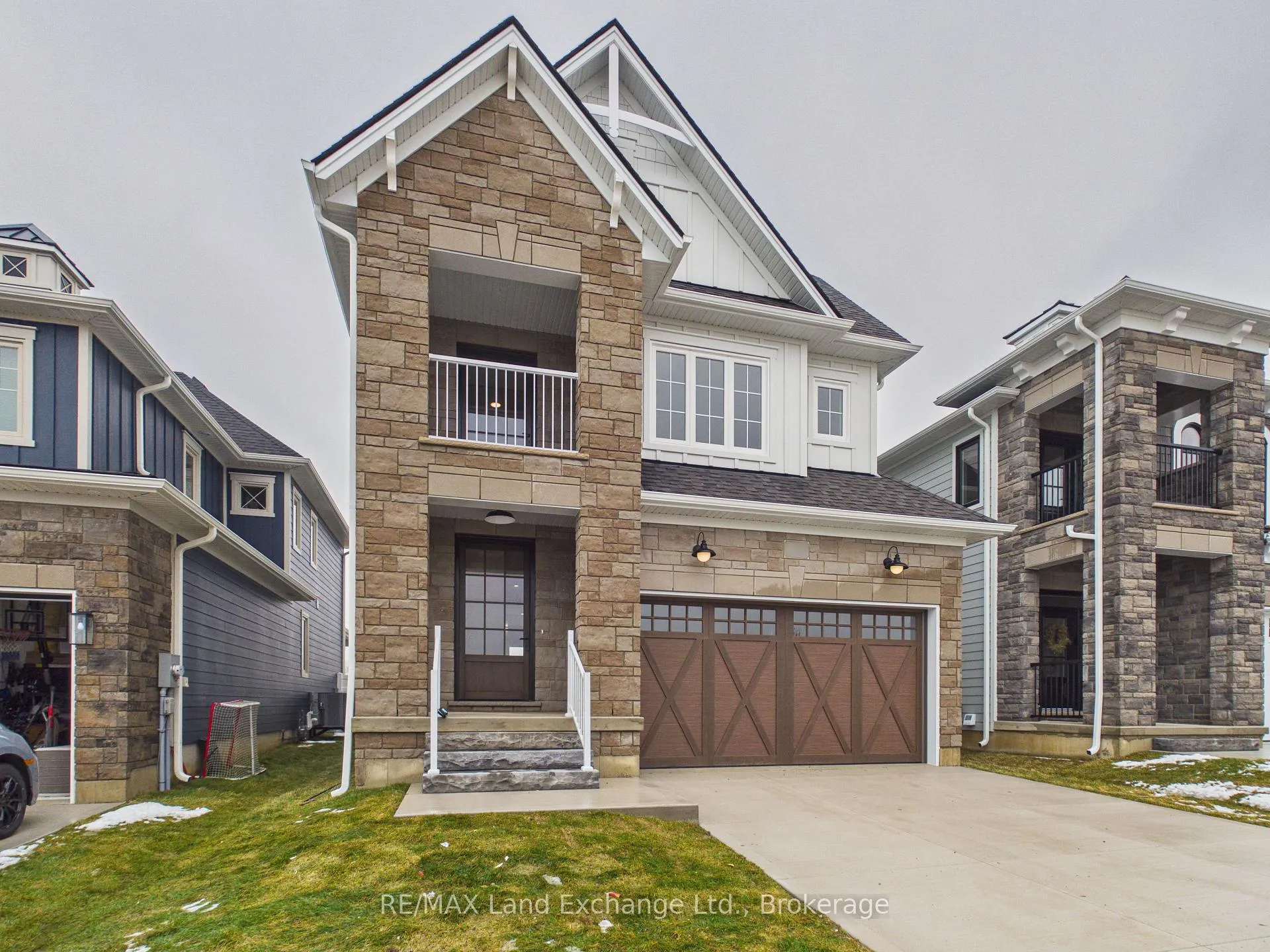 Photo of 119 Inverness Street N