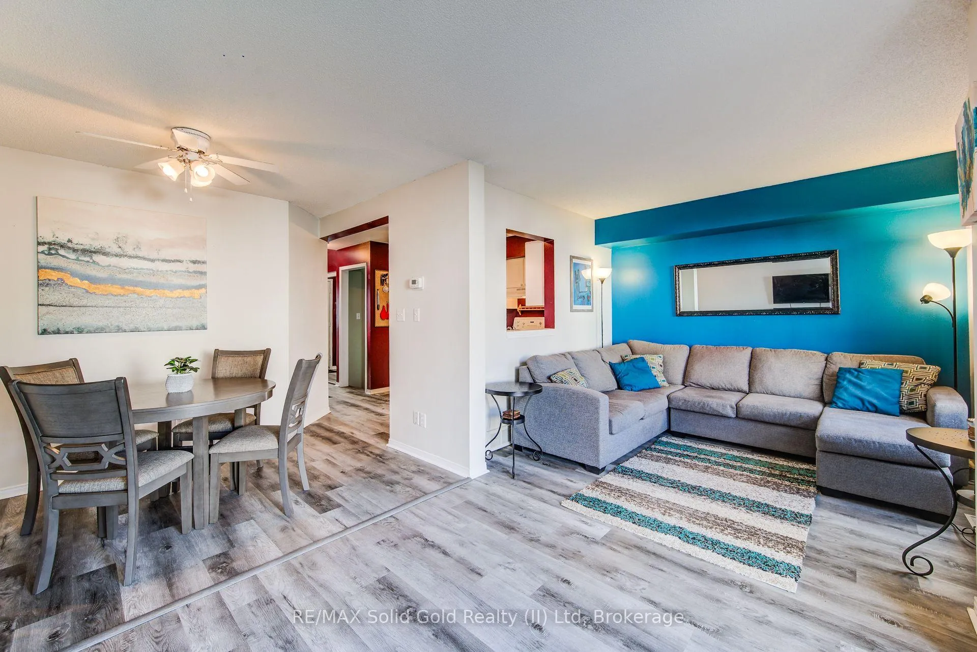 Photo 17 of 90 Mooregate Crescent, Kitchener, Victoria Hills — HOMEH