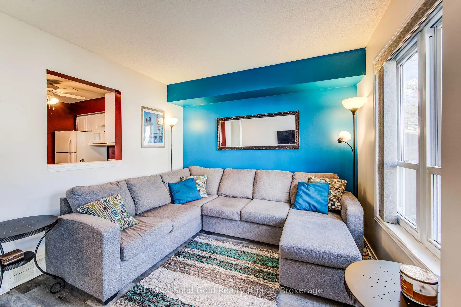 Photo 18 of 90 Mooregate Crescent, Kitchener, Victoria Hills — HOMEH