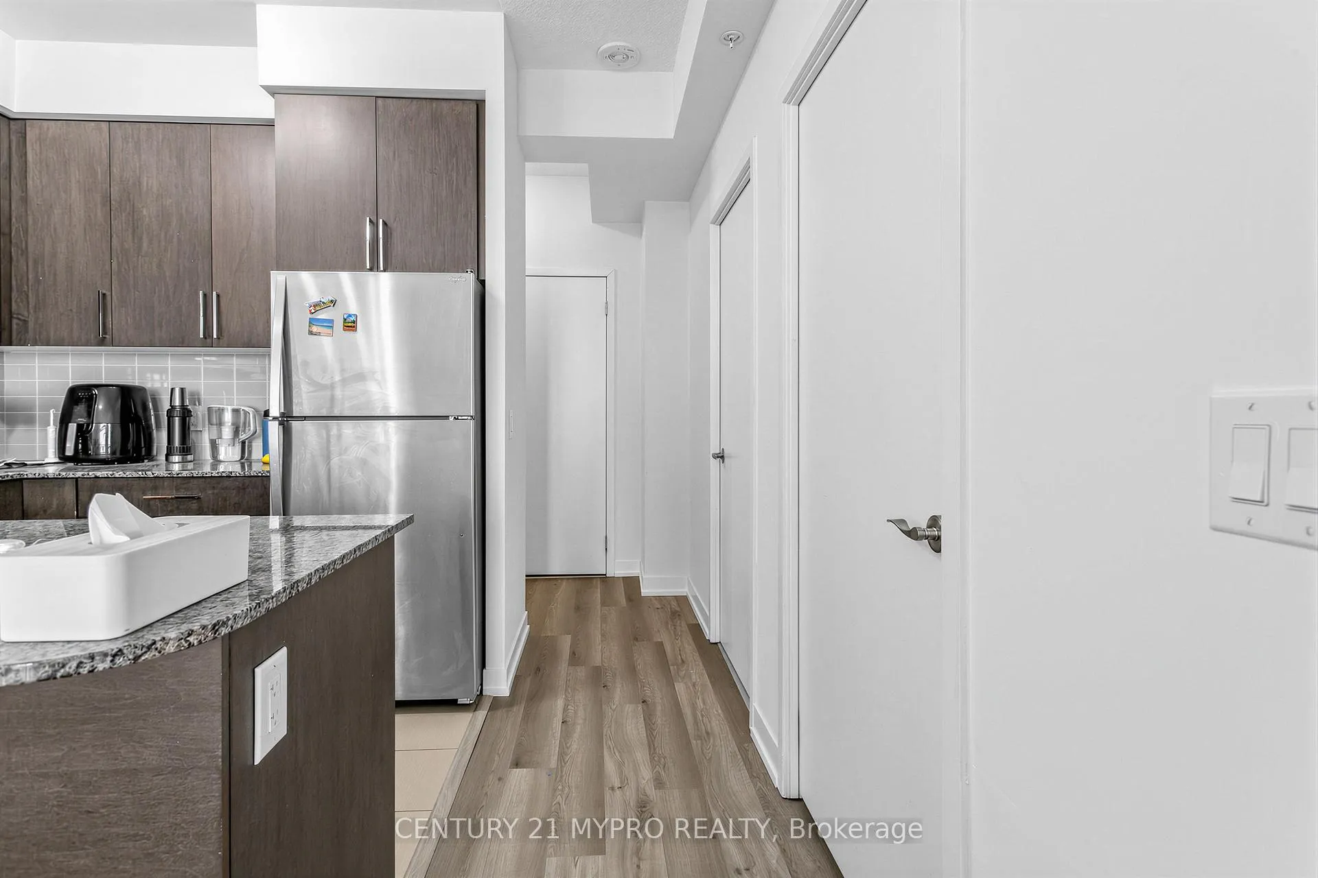 Photo 7 of Unit 605, 840 Queens Plate Drive, Etobicoke, West Humber-Clairville — HOMEH