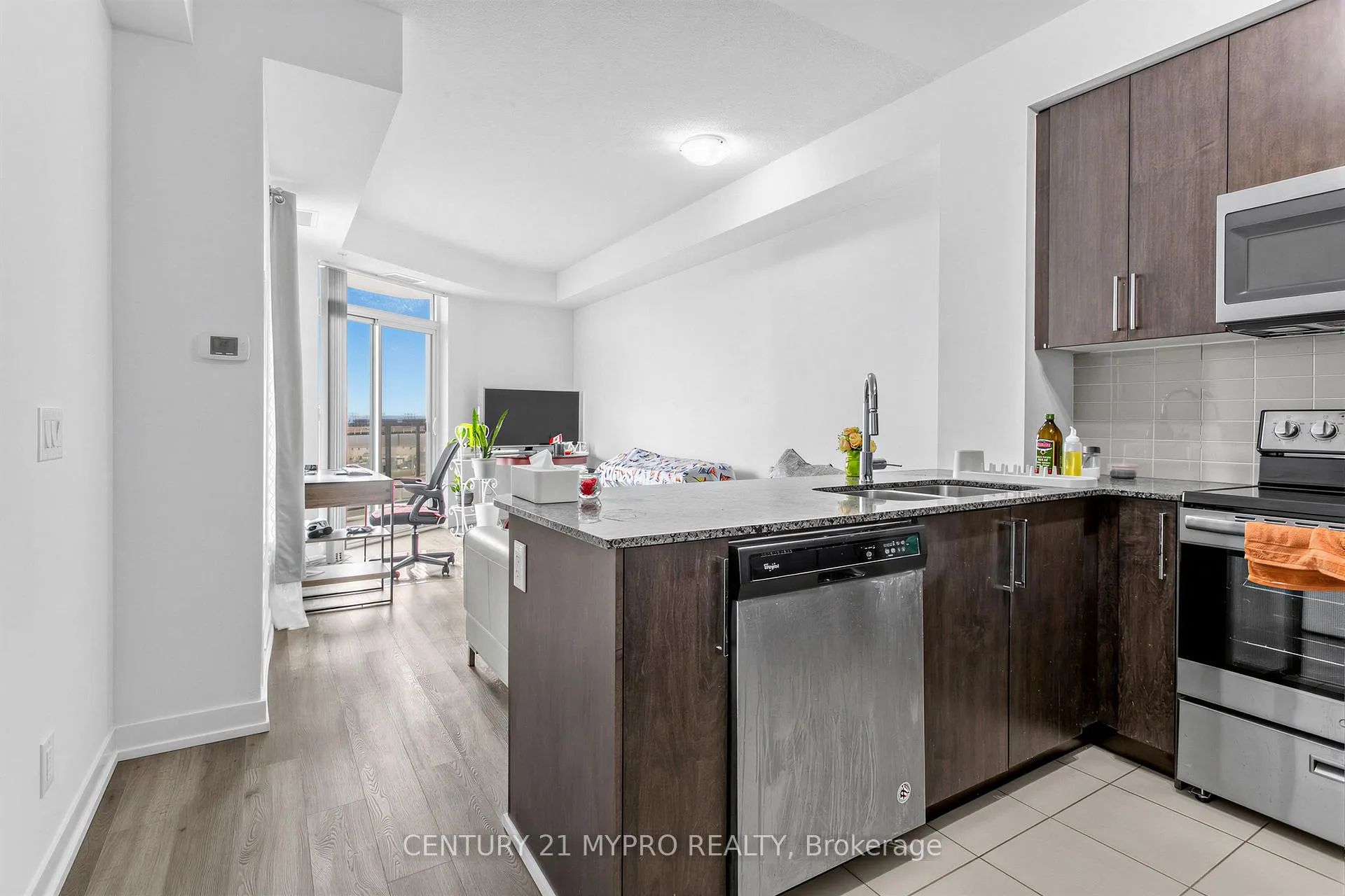 Photo 9 of Unit 605, 840 Queens Plate Drive, Etobicoke, West Humber-Clairville — HOMEH