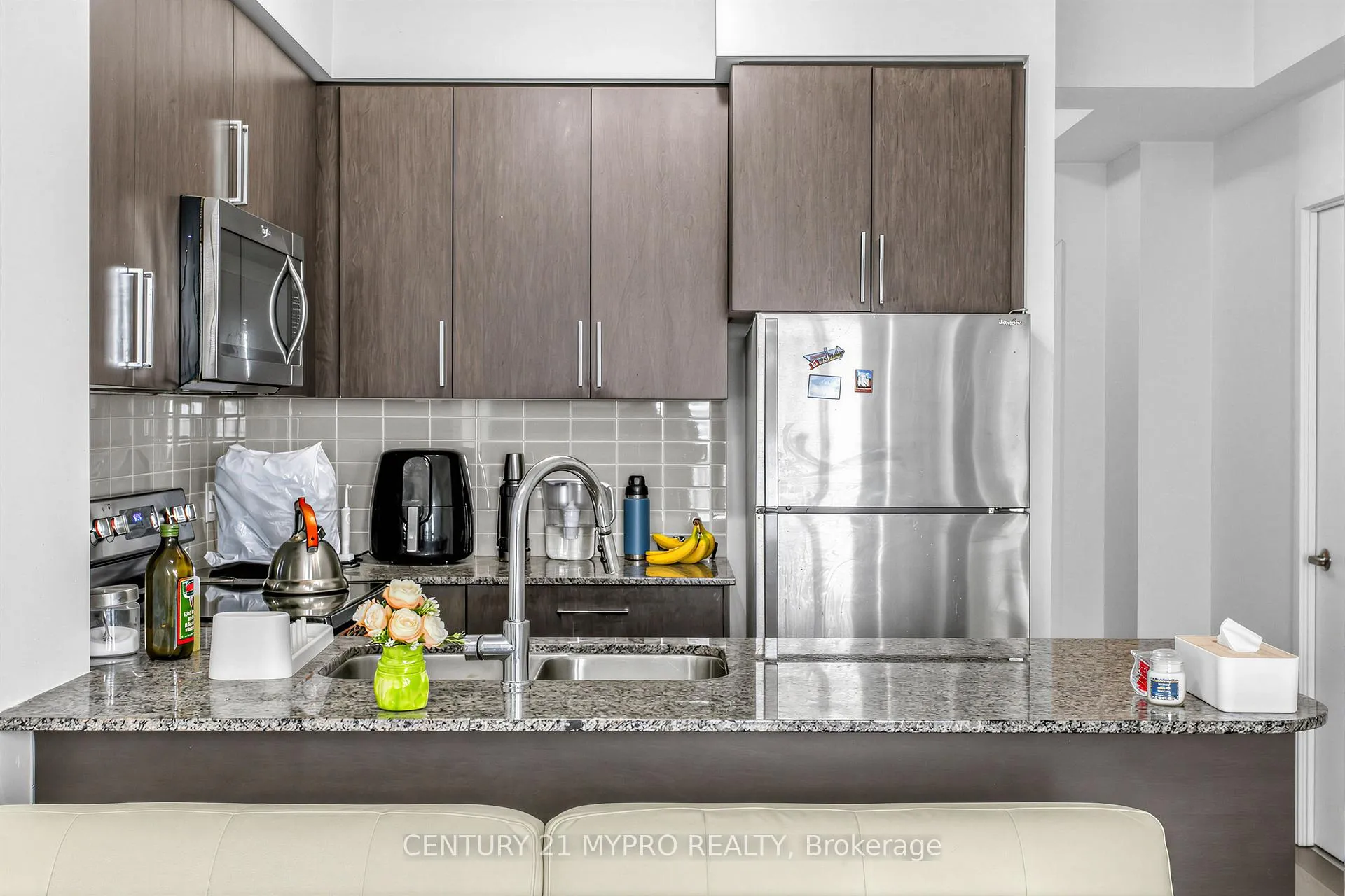 Photo 12 of Unit 605, 840 Queens Plate Drive, Etobicoke, West Humber-Clairville — HOMEH