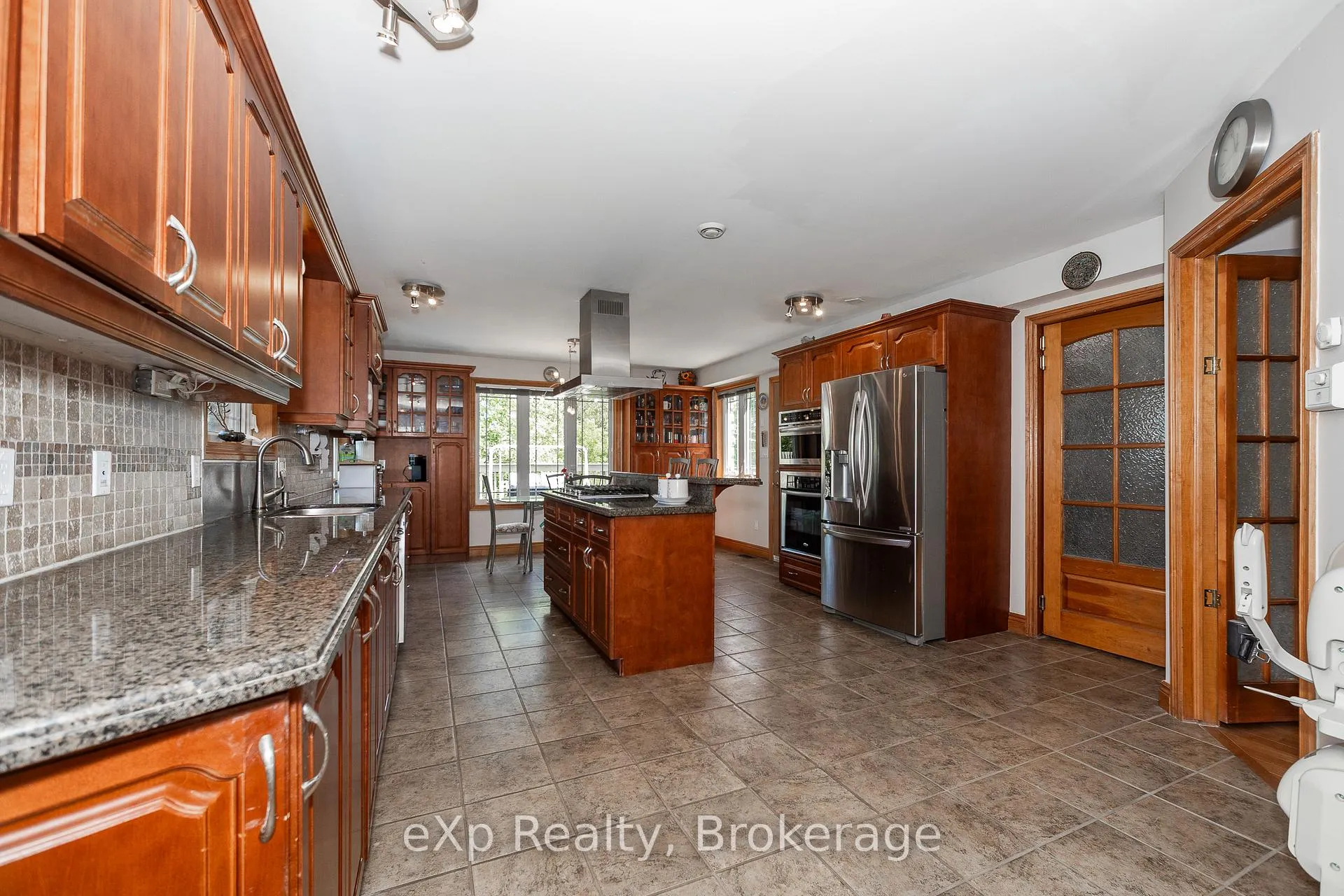 Photo 6 of 910 26th Street E, Owen Sound — HOMEH