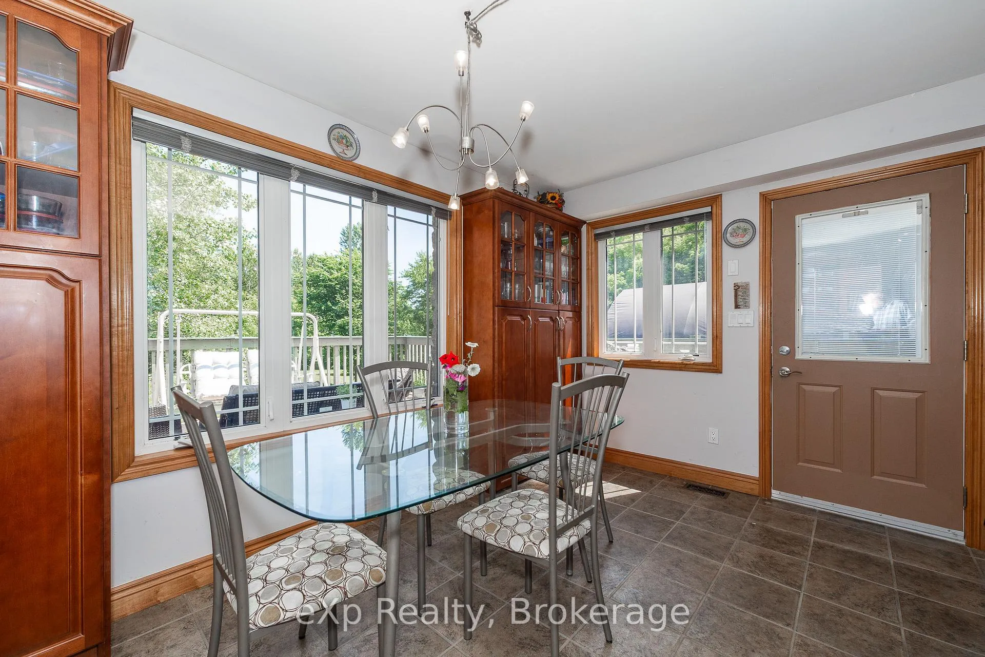 Photo 9 of 910 26th Street E, Owen Sound — HOMEH