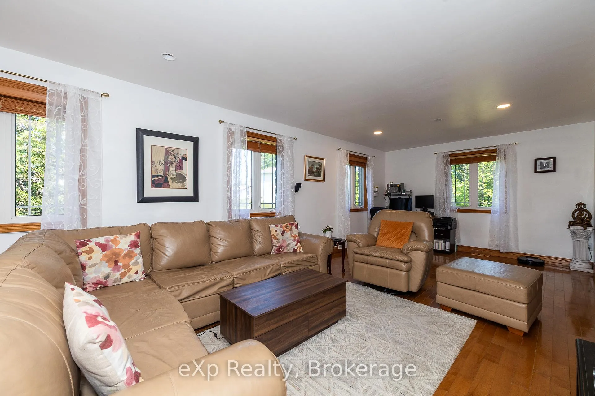 Photo 18 of 910 26th Street E, Owen Sound — HOMEH