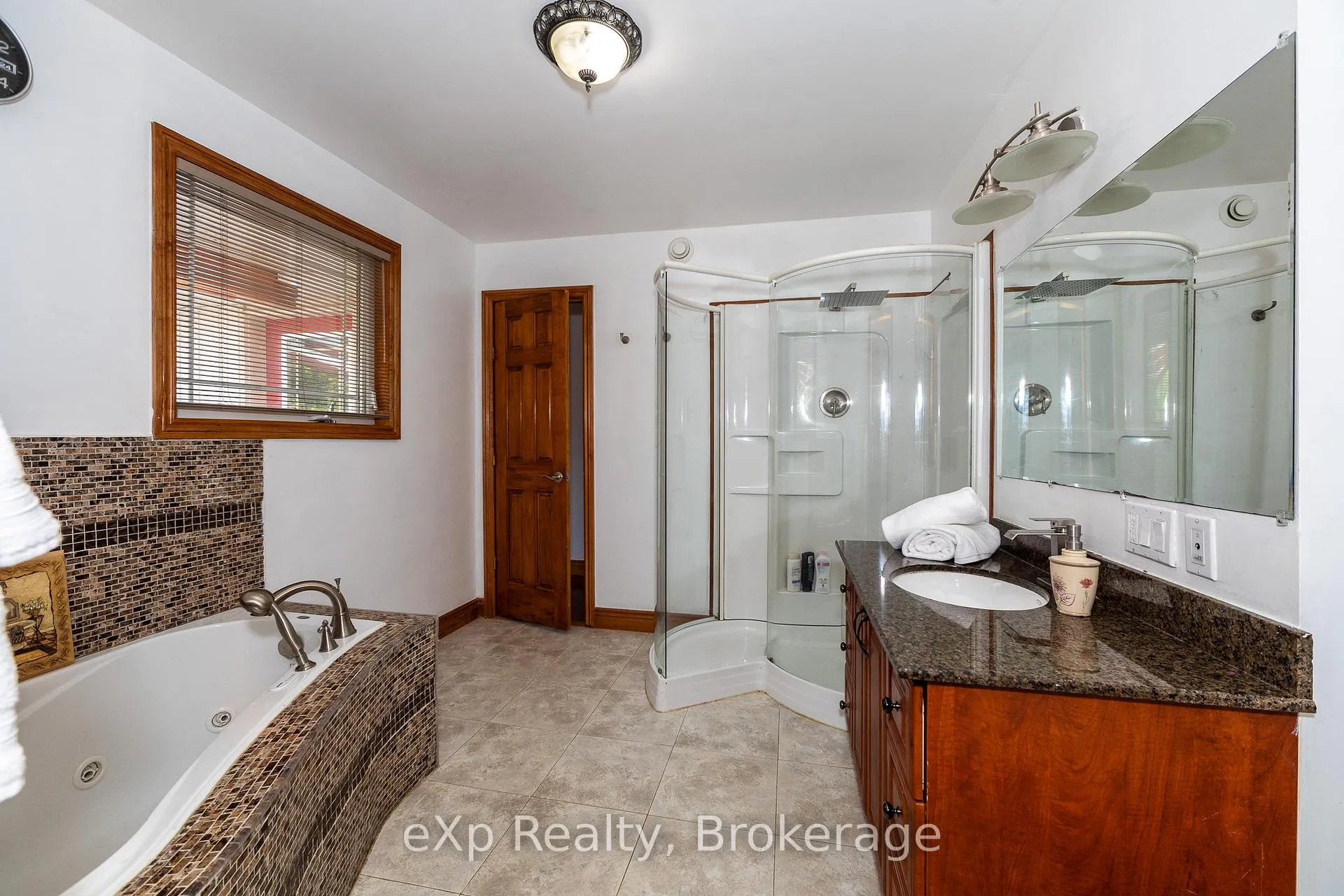 Photo 25 of 910 26th Street E, Owen Sound — HOMEH