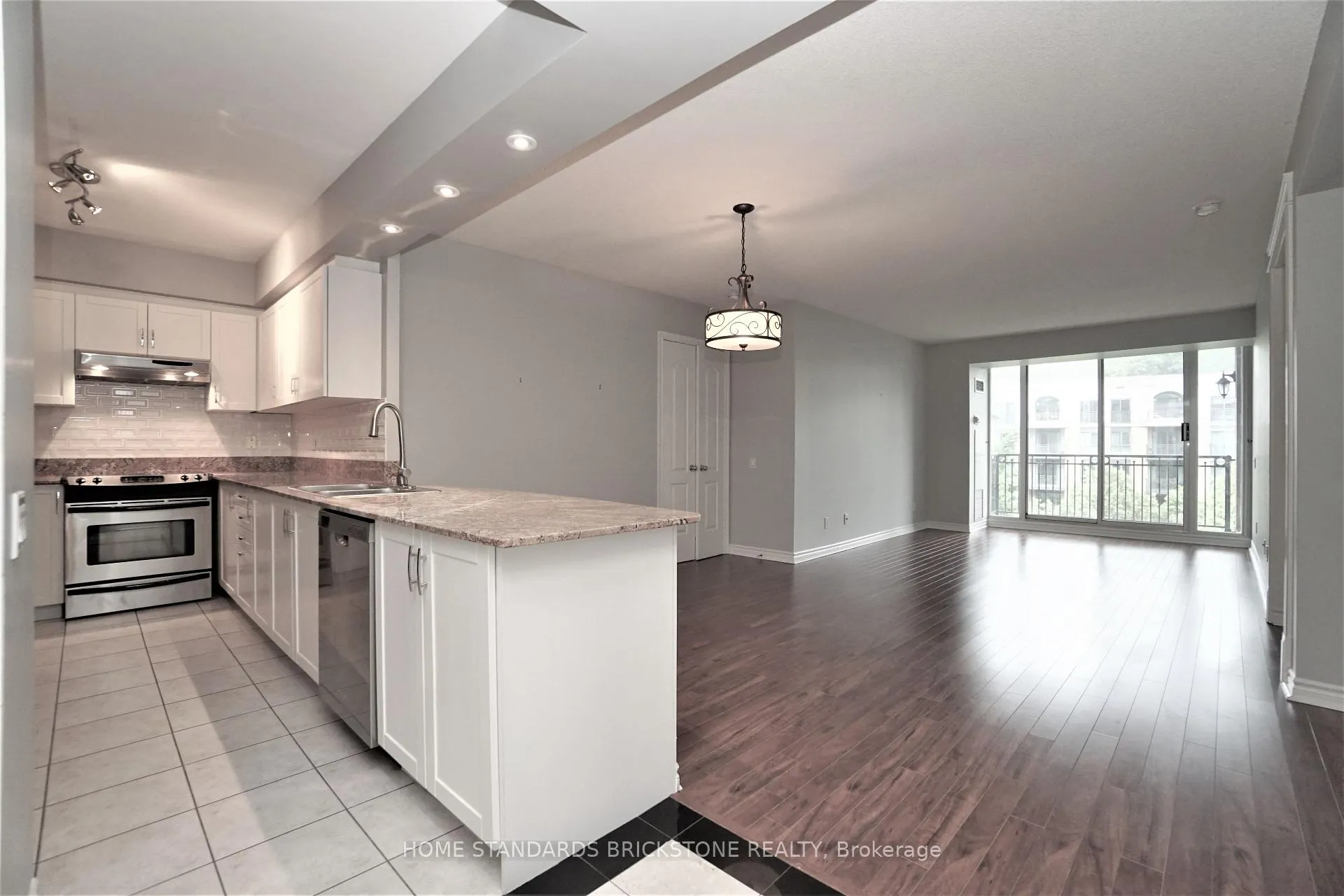 Photo 3 of Unit 715, 18 Willam Carson Crescent, North York, St. Andrew-Windfields — HOMEH