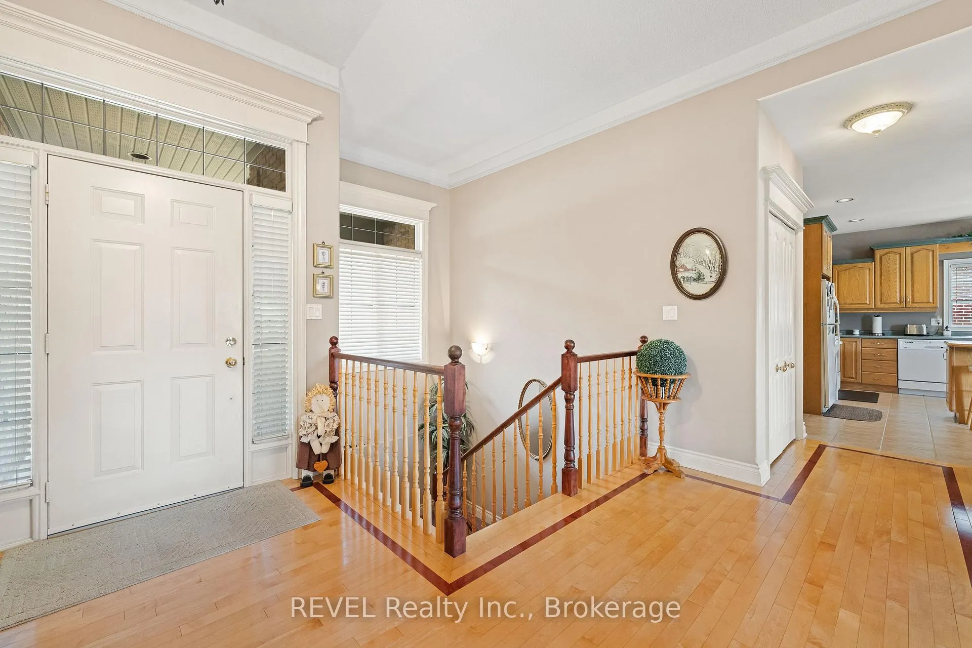Photo 7 of 5 Beechwood Crescent, Pelham, Fonthill — HOMEH