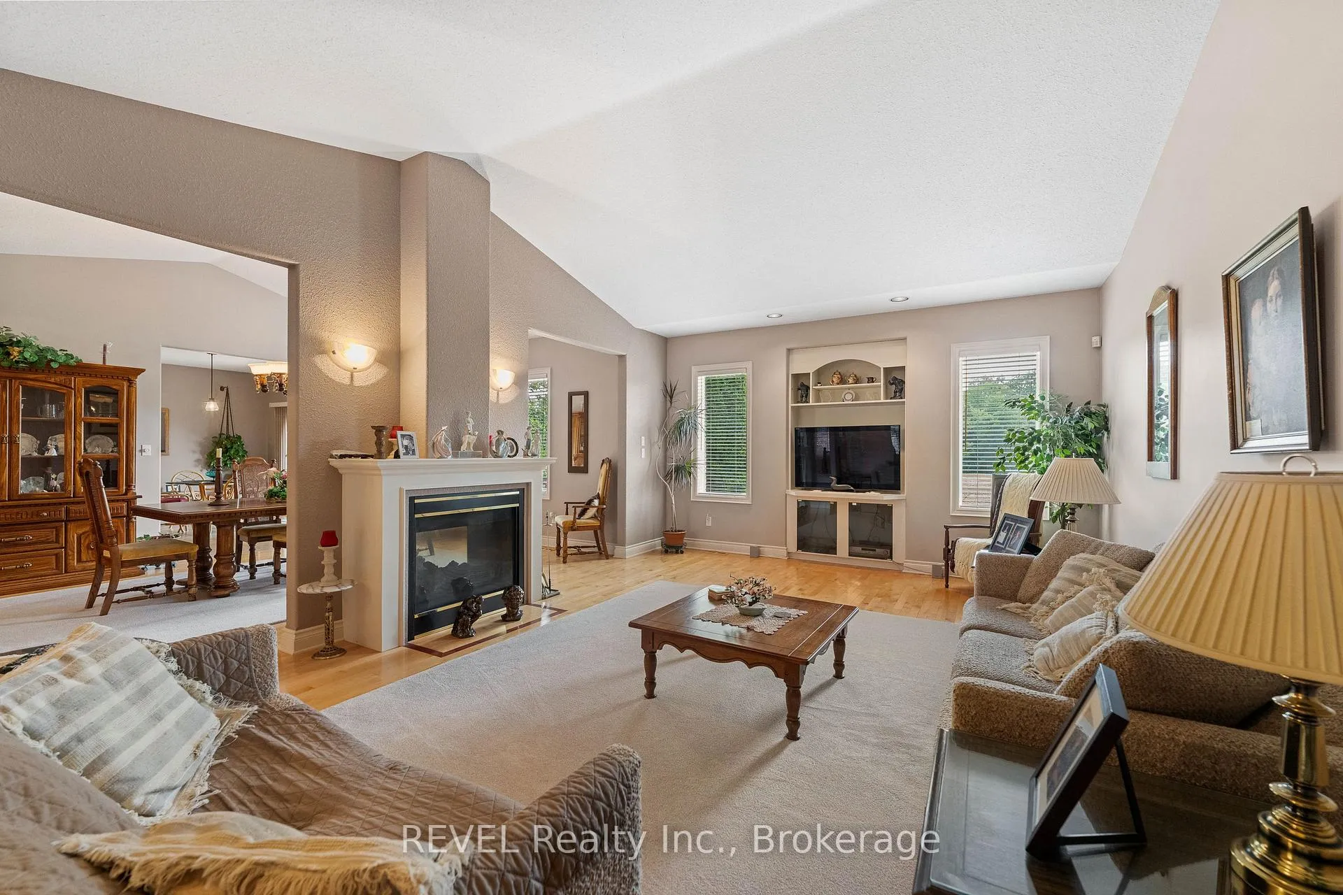 Photo 8 of 5 Beechwood Crescent, Pelham, Fonthill — HOMEH