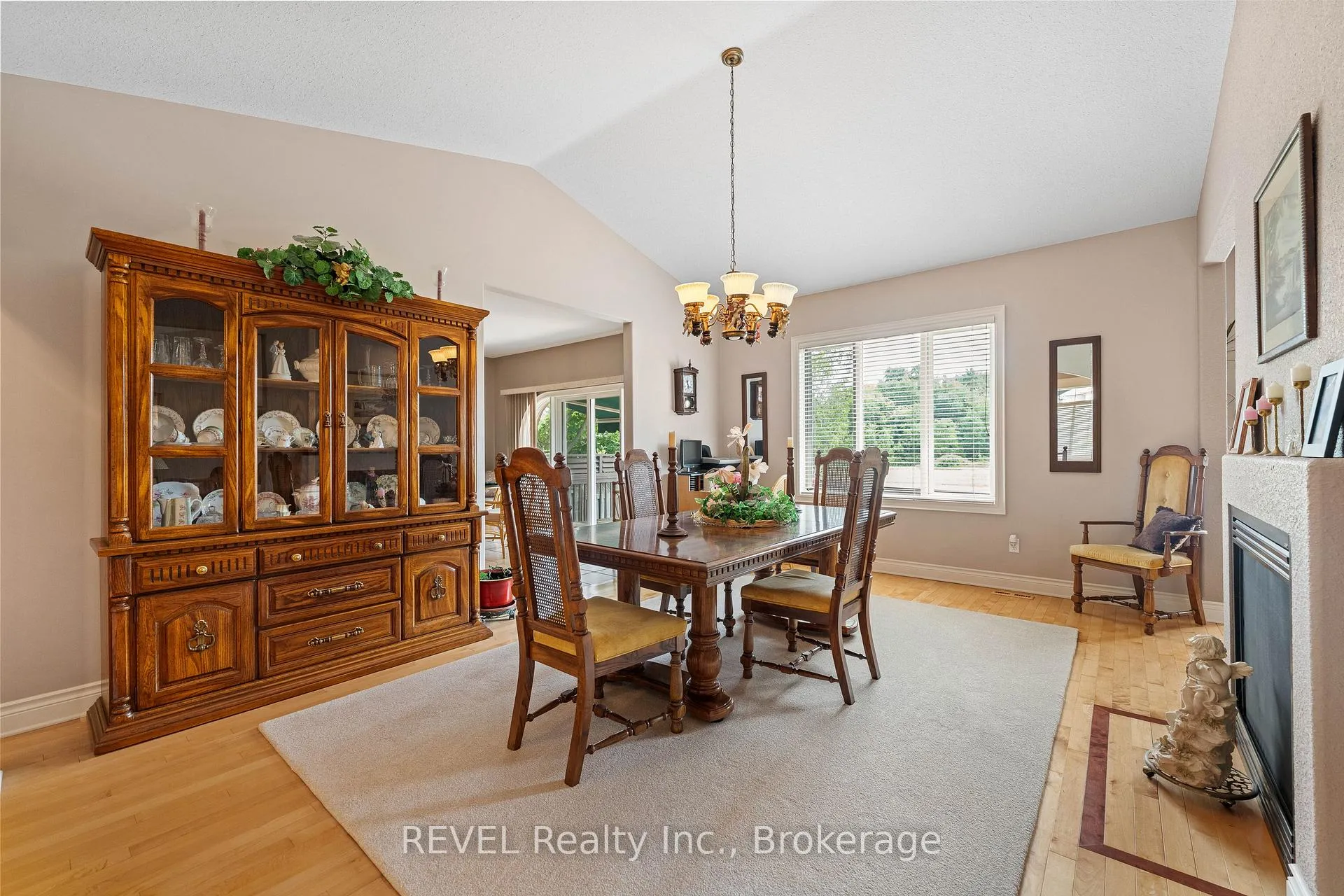 Photo 11 of 5 Beechwood Crescent, Pelham, Fonthill — HOMEH