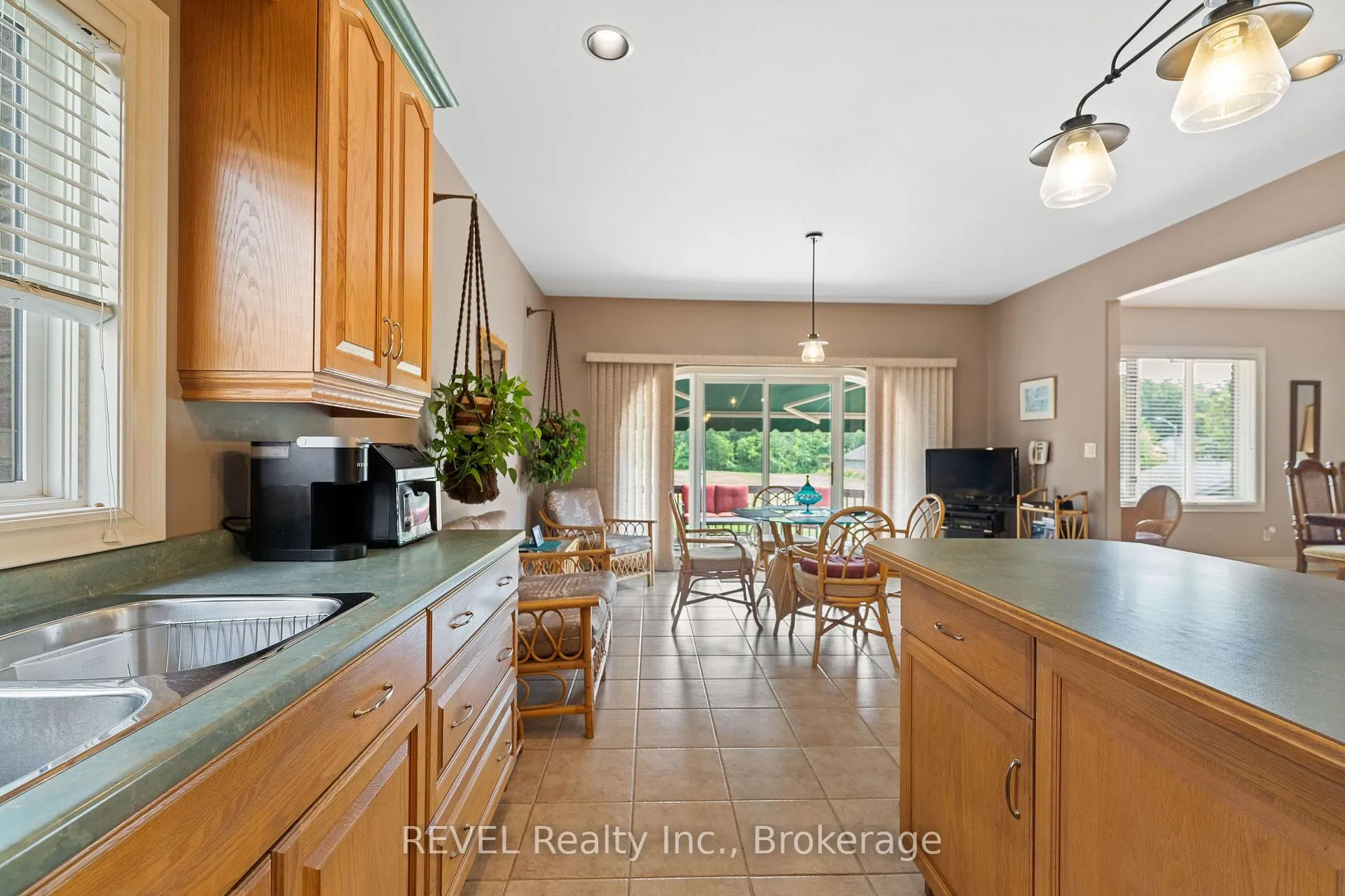 Photo 16 of 5 Beechwood Crescent, Pelham, Fonthill — HOMEH